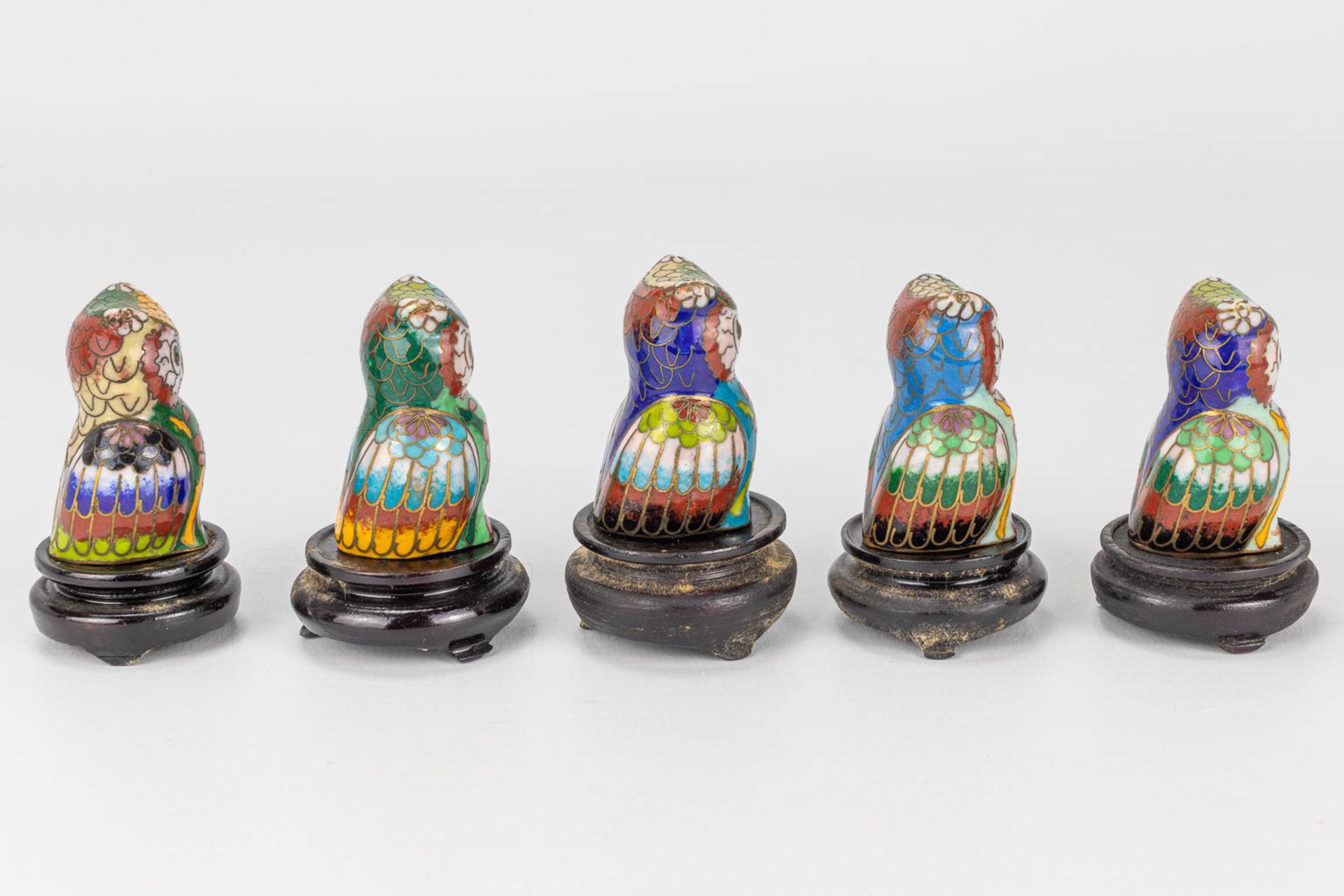 A large collection of Chinese cloisonnŽ bronze items. - Image 12 of 20