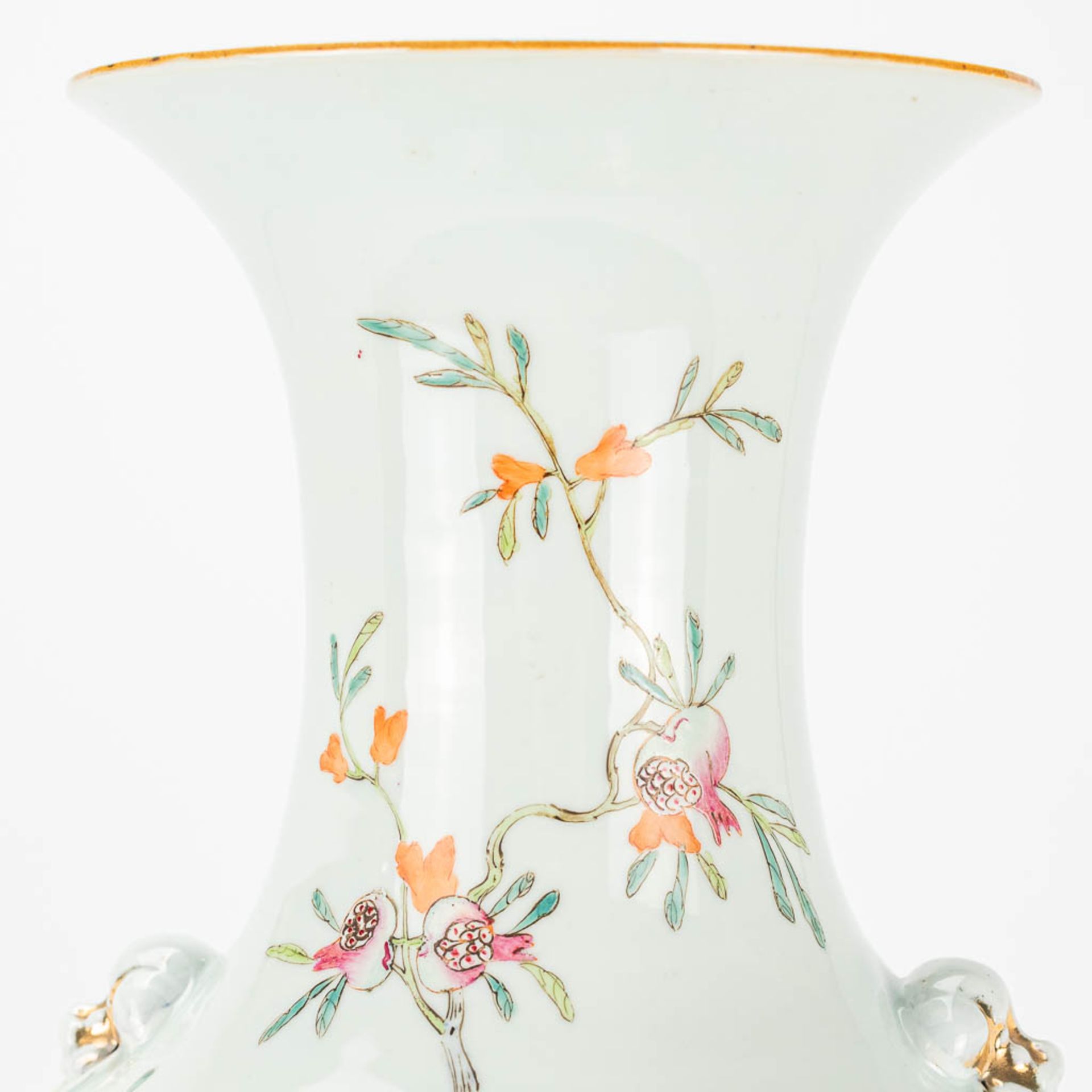 A vase made of Chinese porcelain and decorated with roses and bats. 19th century. - Image 8 of 13