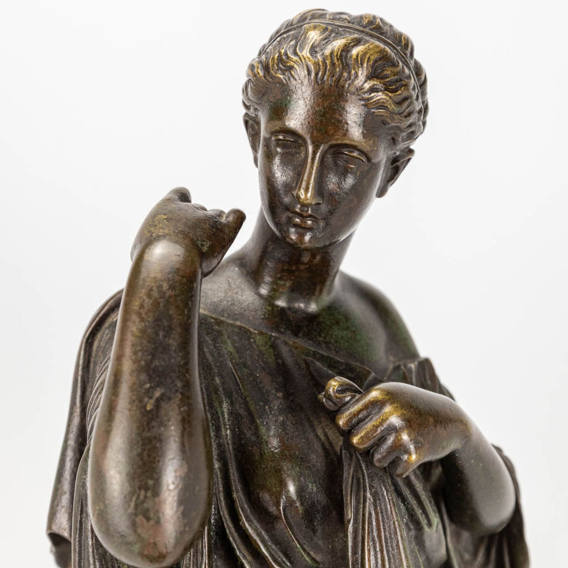 A bronze statue of Diana de Gabii and marked Gauthier& Cie. 19th century.  - Bild 9 aus 11