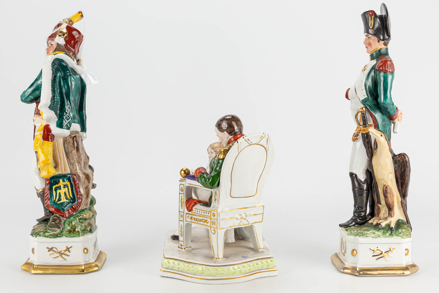 A collection of 3 porcelain figurines of Napoleon Bonaparte, of which one is marked 'Chut! Papa Dort - Image 8 of 11