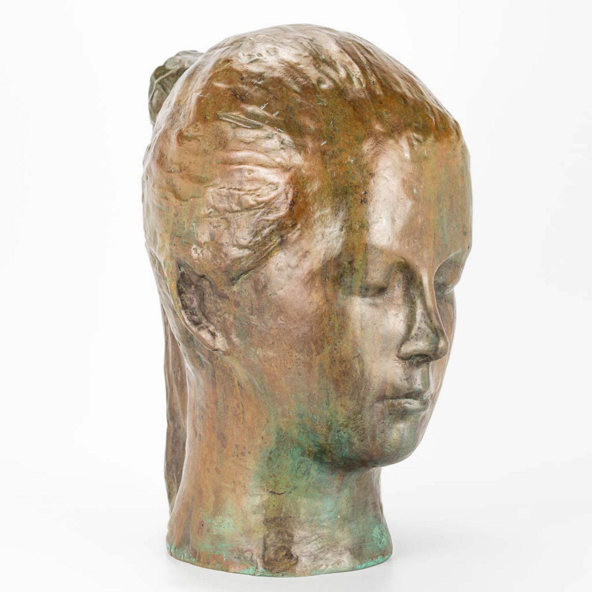 A figurative image of a young lady, made of polished bronze. Marked 'Irene' Brula - Image 4 of 9