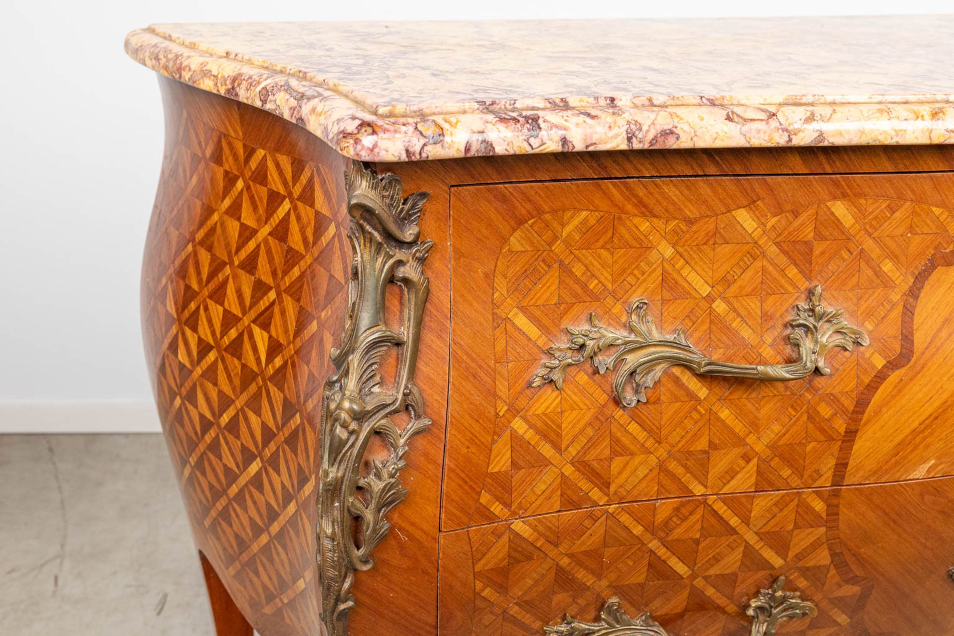 A commode with a marble top and finished with bronze in Louis XV style. - Image 9 of 12