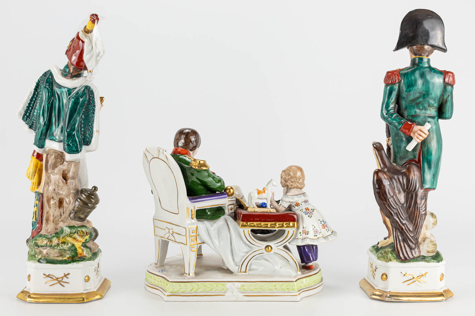 A collection of 3 porcelain figurines of Napoleon Bonaparte, of which one is marked 'Chut! Papa Dort - Image 9 of 11