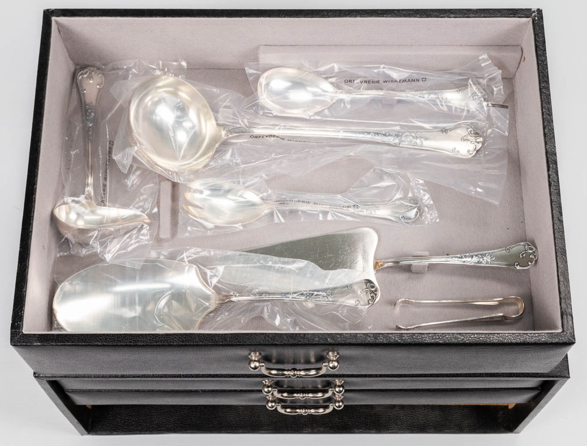 A collection of 2 silver plated cutlery sets of which 1 is marked Wiskemann, model 'Fleury'.  - Bild 5 aus 12