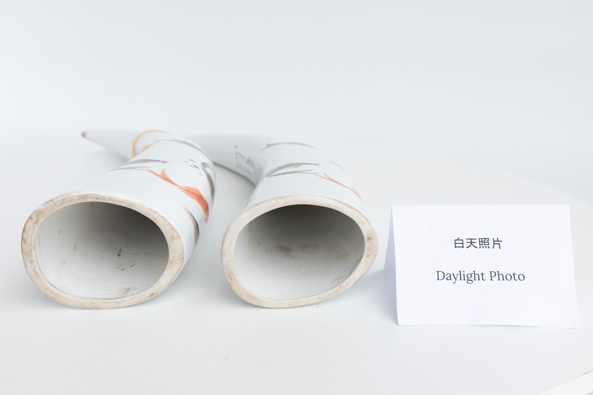 A pair of tusks, made of Chinese porcelain and decorated with fish. - Image 12 of 12