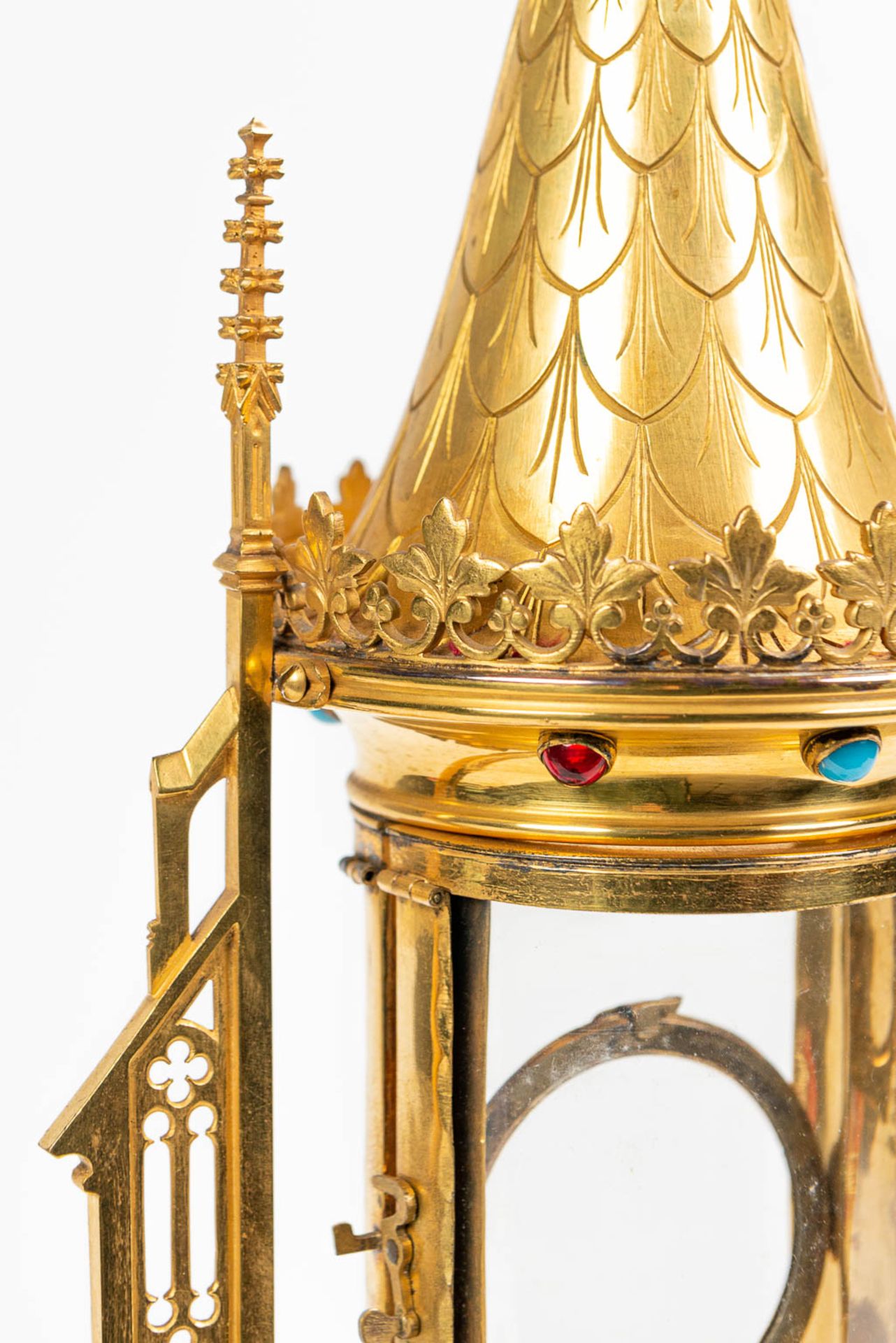 A monstrance, made of brass and glass in neogothic style - Image 10 of 12