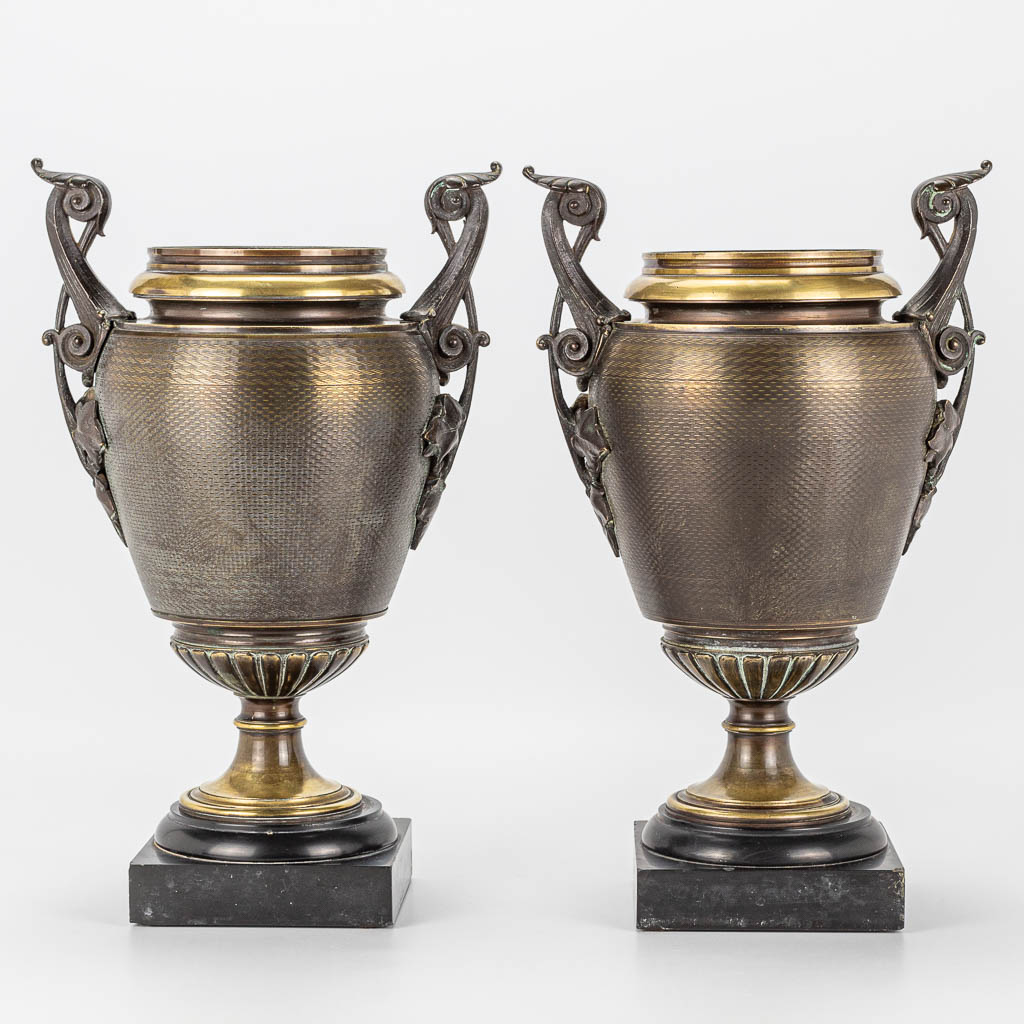 A pair of bronze cassolettes or incense burners mounted on a black marble base - Image 5 of 10