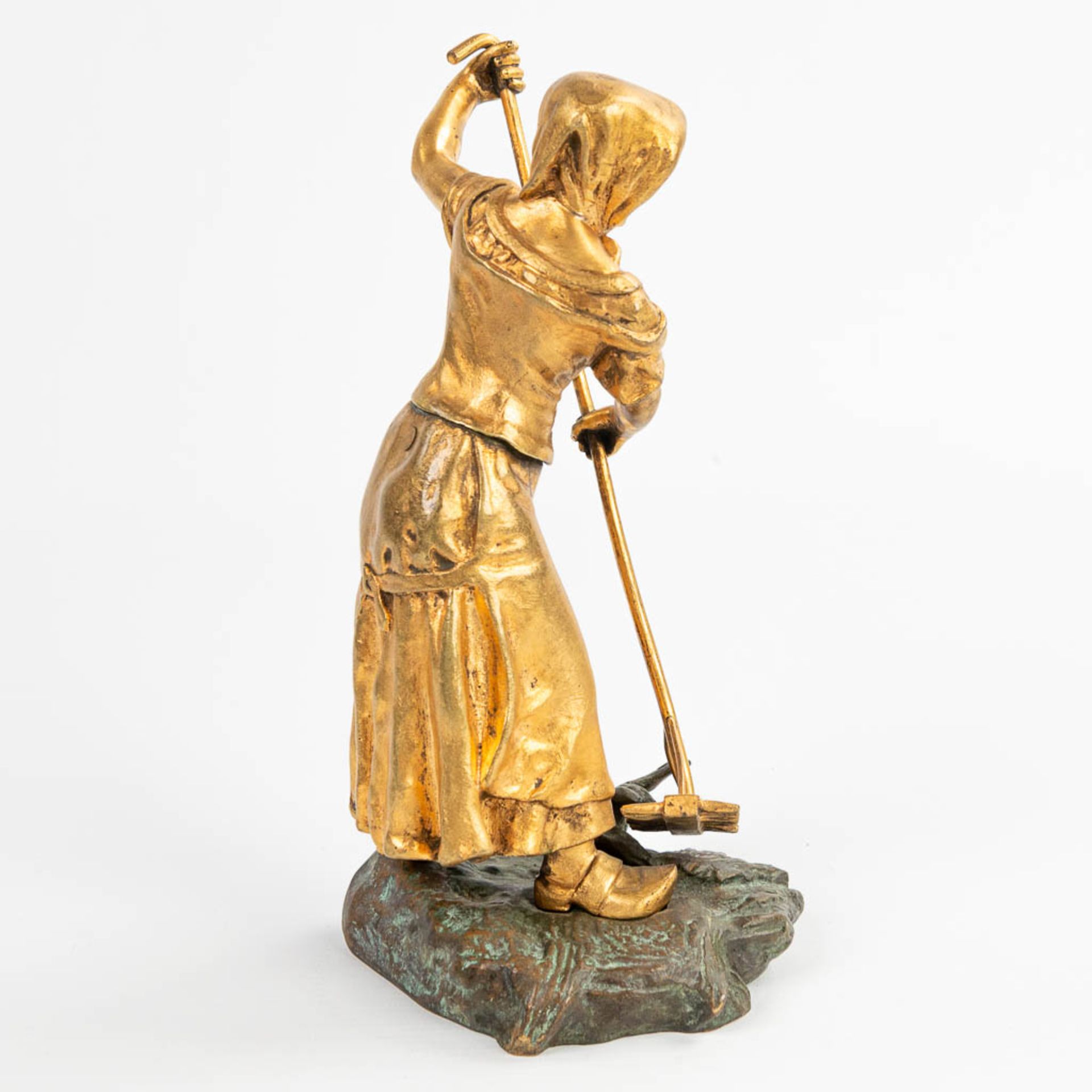 DŽsirŽ GRISARD (1872-?) a gilt bronze statue of a lady. - Image 4 of 10