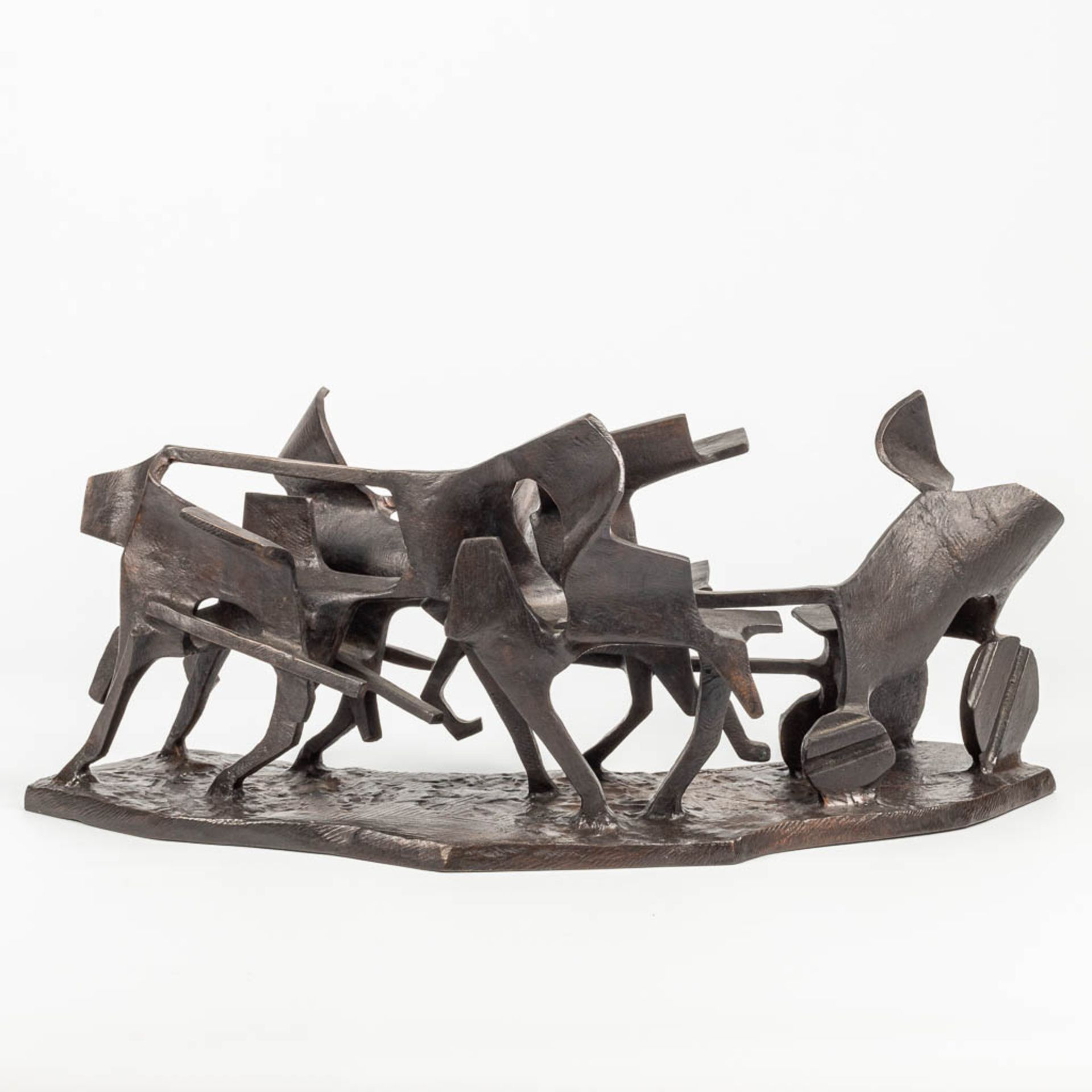 Fernand VANDERPLANCKE (1938) 'Vierspan' an abstract bronze statue of a horse-drawn carriage - Image 2 of 12