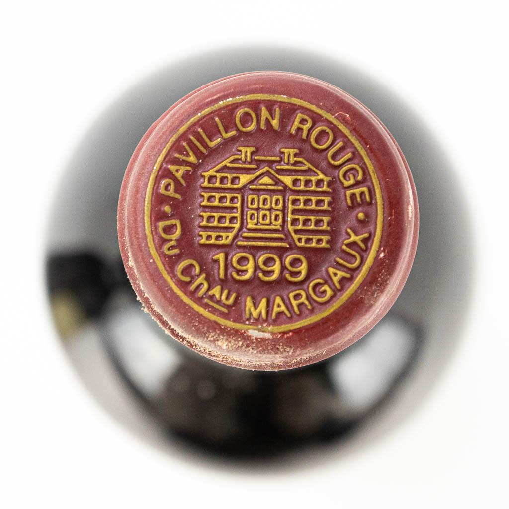 A collection of 3 bottles Pavillion Rouge du Ch‰teau Margaux 1999 - Image 4 of 7