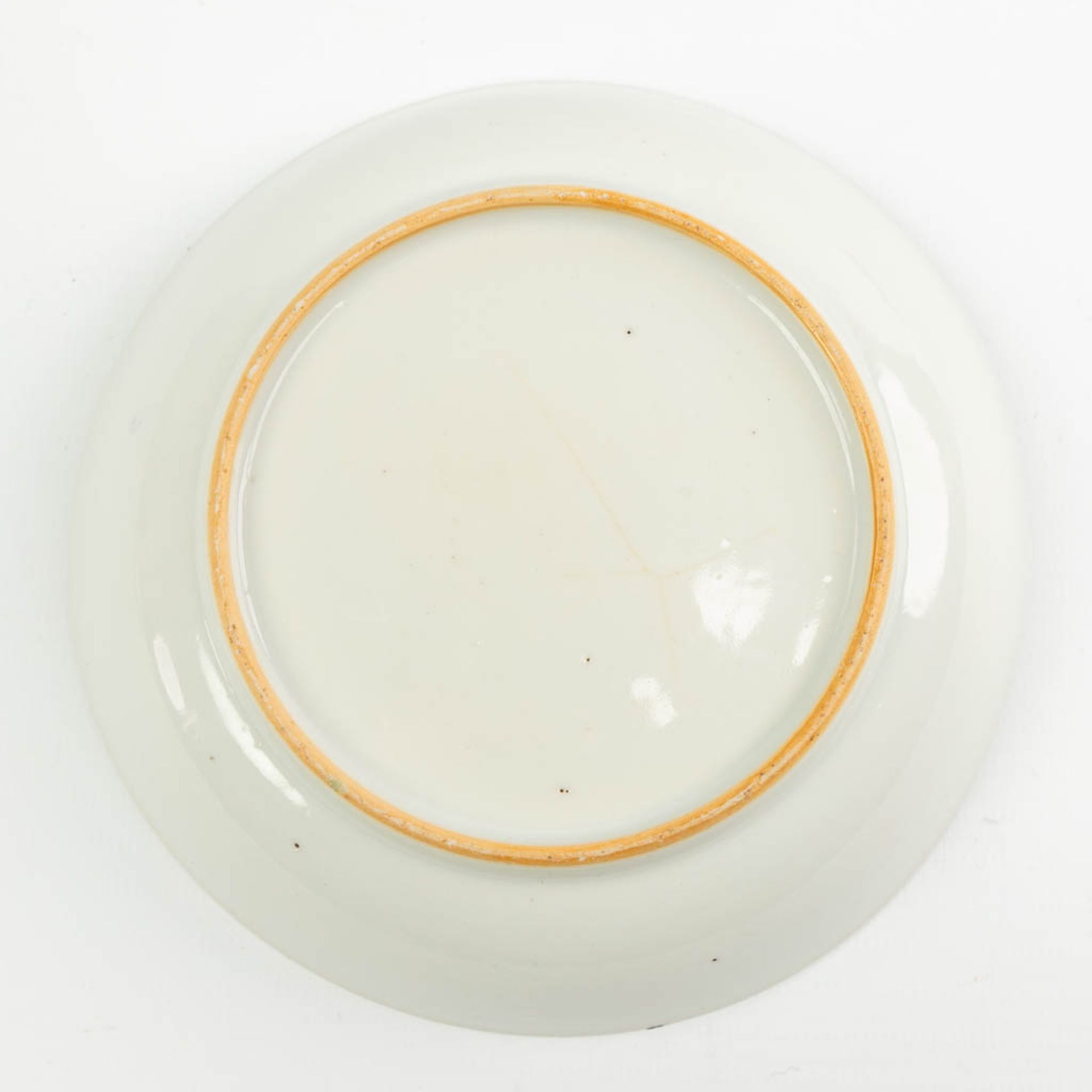 A collection of 5 plates made of Chinese porcelain with different patterns. - Image 10 of 15