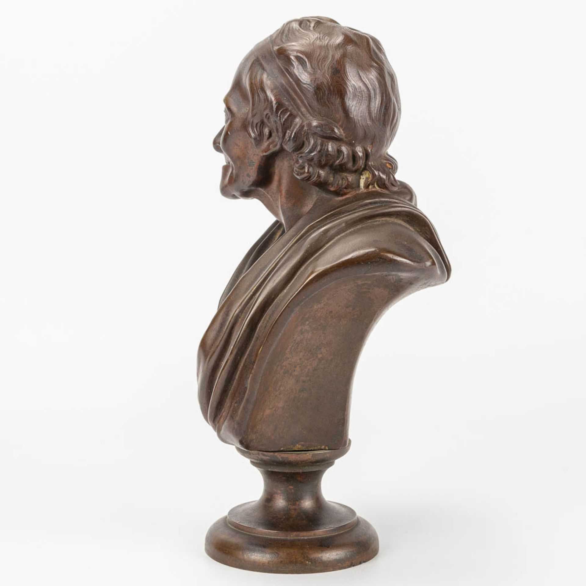 A bust of Voltaire made of bronze. 19th century. - Image 5 of 9