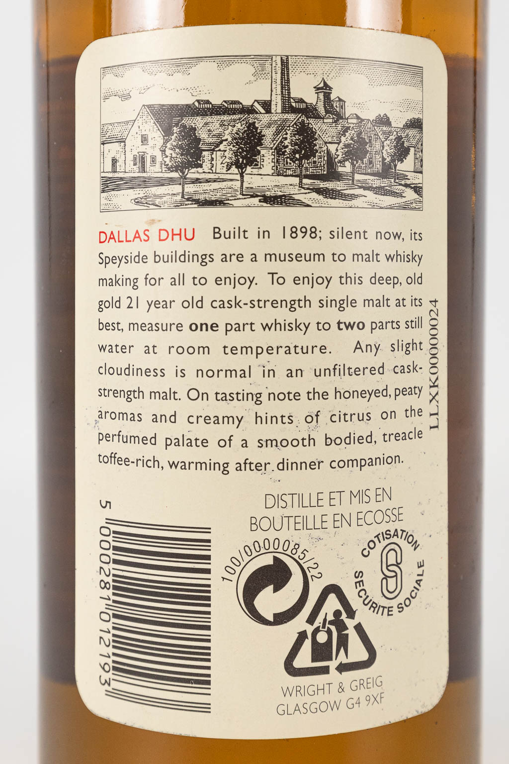 A bottle of Dallas Dhu Single Malt Scotch Whisky, 1975. 61,9%vol, bottle no. 5136. - Image 7 of 7