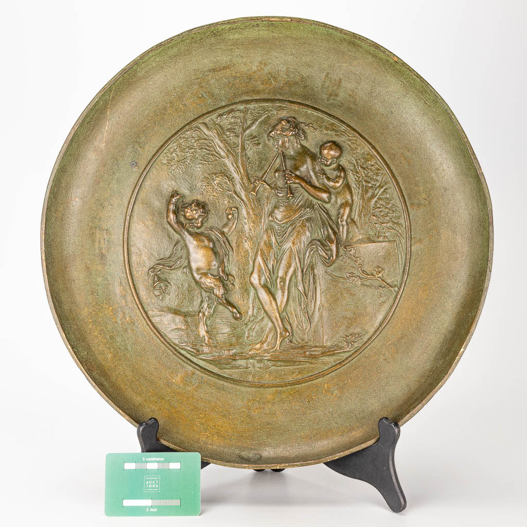 A bronze bowl with images of a Satyr child, in the style of Clodion. 19th century. - Image 5 of 8