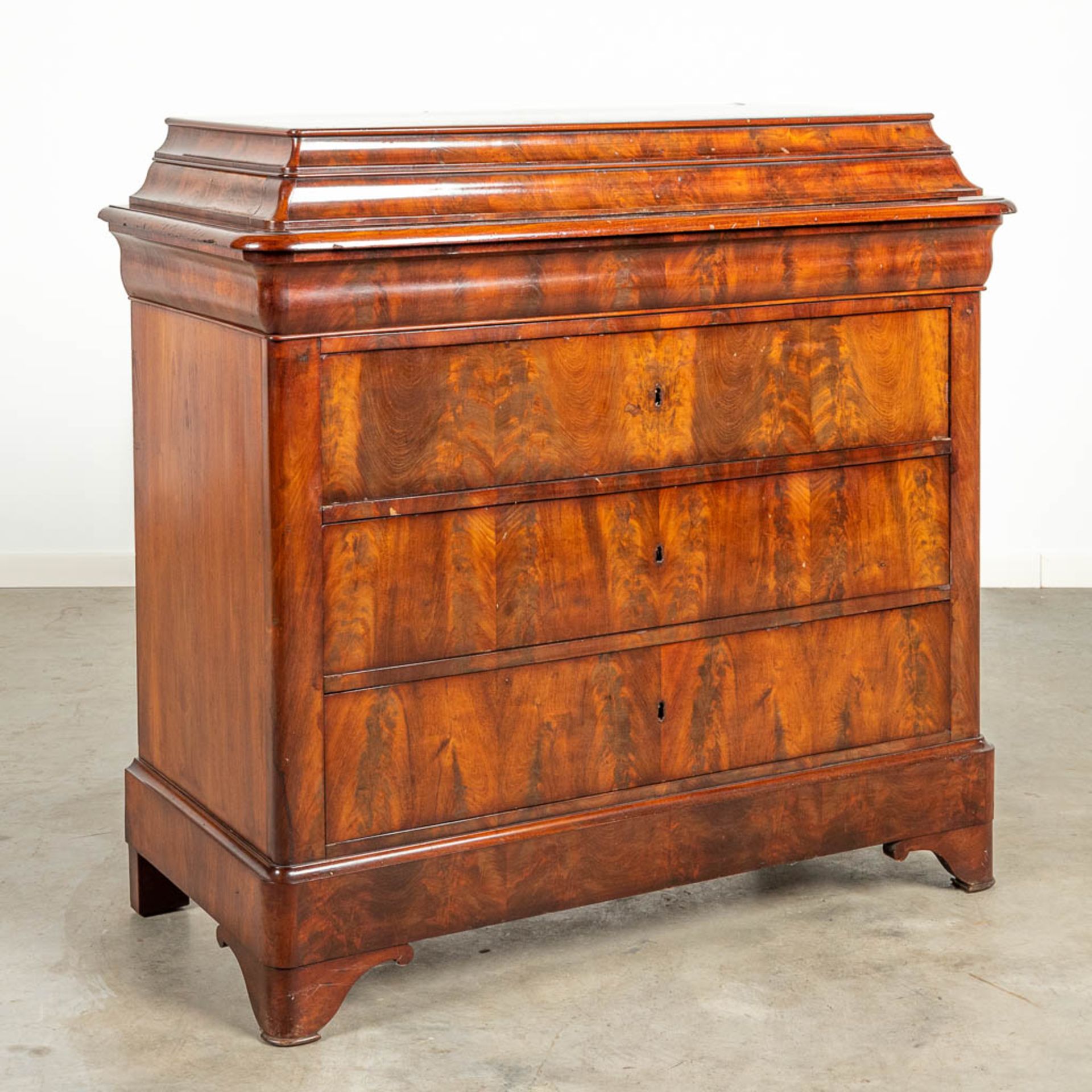 A commode with washing table, made during the Louis Philippe period.