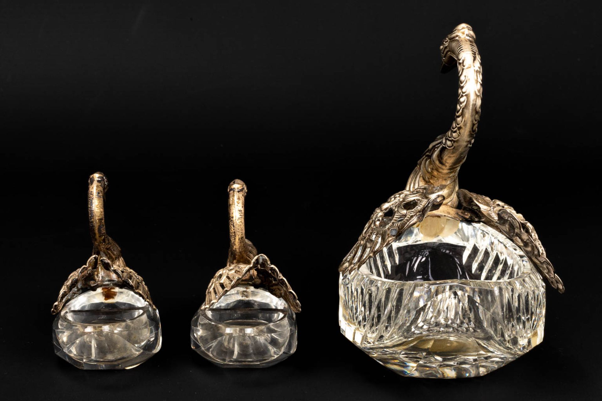A collection of 3 sugar pots in the shape of a swan, made of crystal and solid silver. - Image 7 of 13