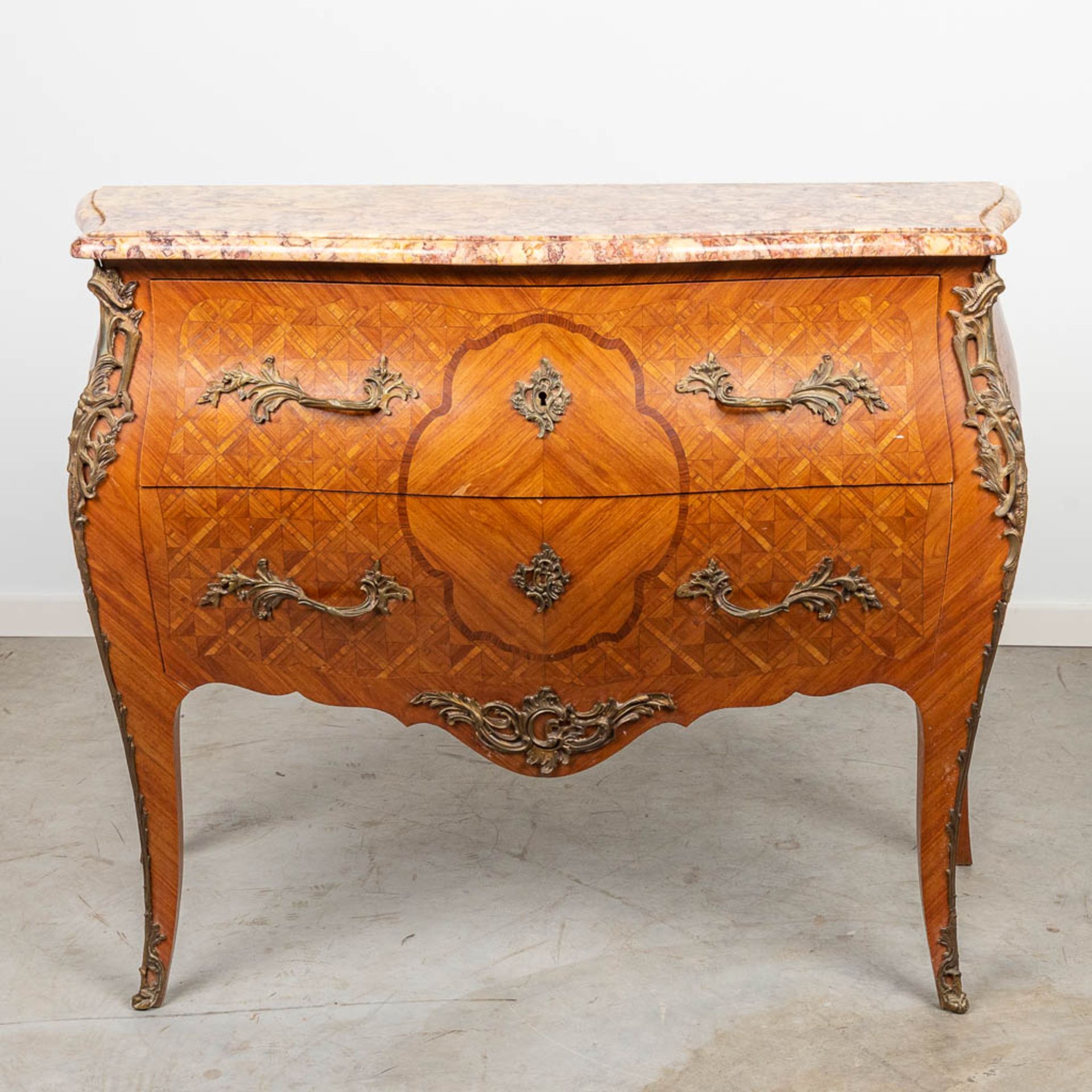 A commode with a marble top and finished with bronze in Louis XV style. - Image 5 of 12