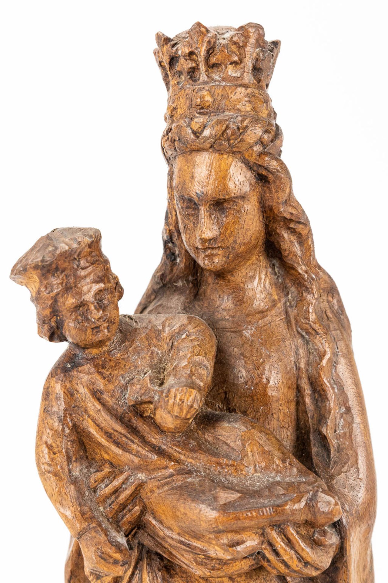 A collection of 2 wood sculptured madonnas with a child - Bild 12 aus 12