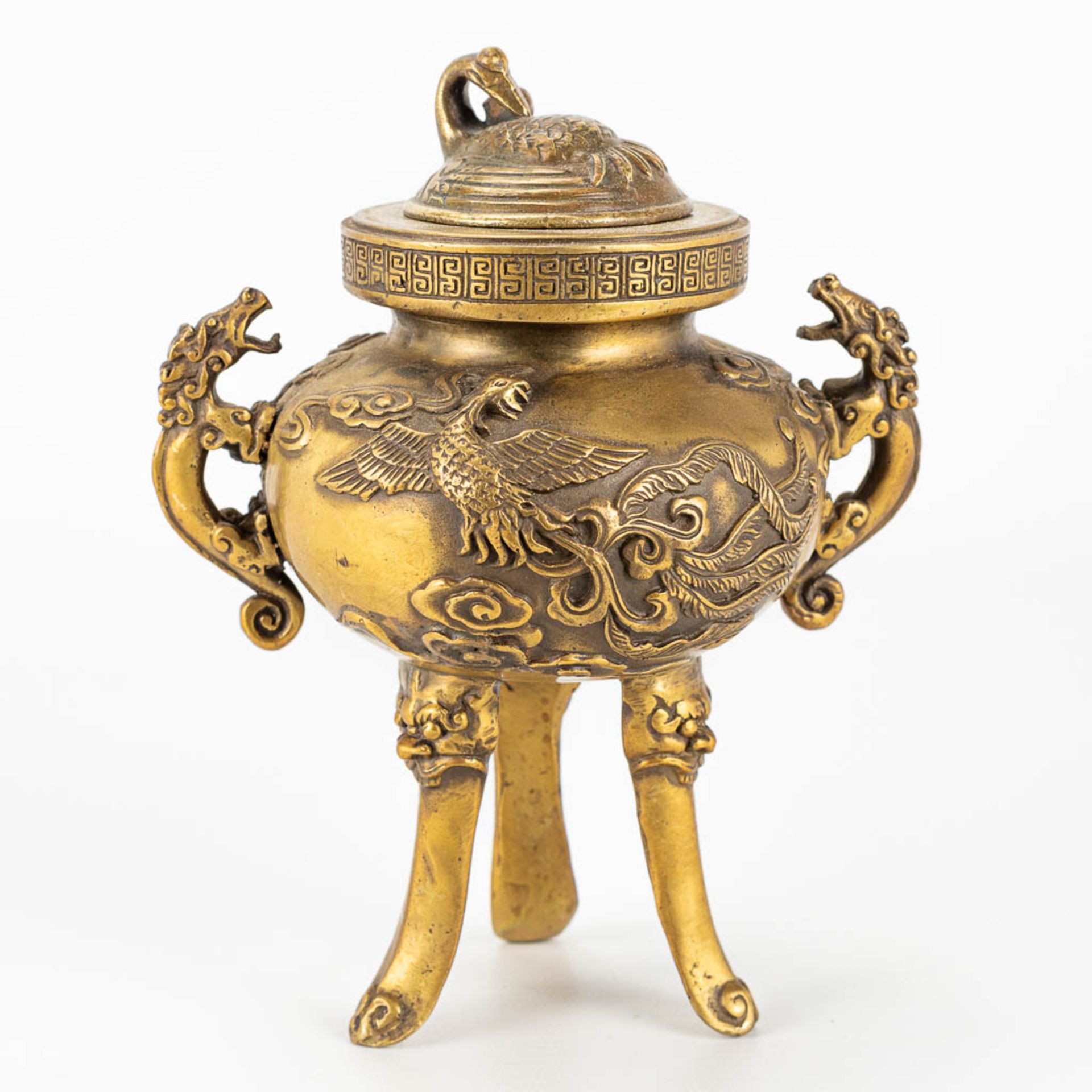A bronze Koro Brule Parfum, decorated with dragons. - Image 6 of 12