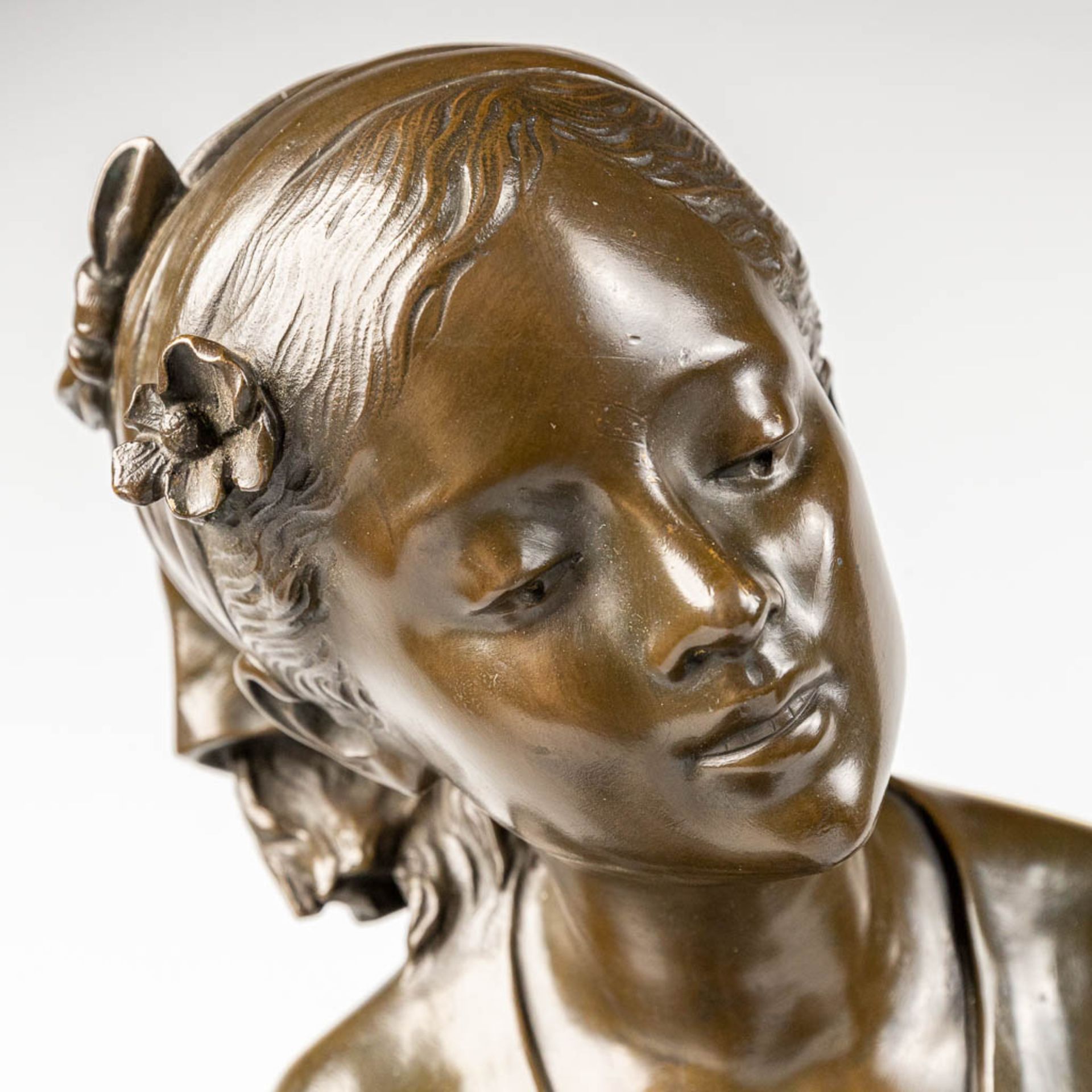 Mathurin MOREAU (1822-1912) 'La Pecheuse' a bronze statue of a fishing lady, marked Hors Concours - Image 7 of 11