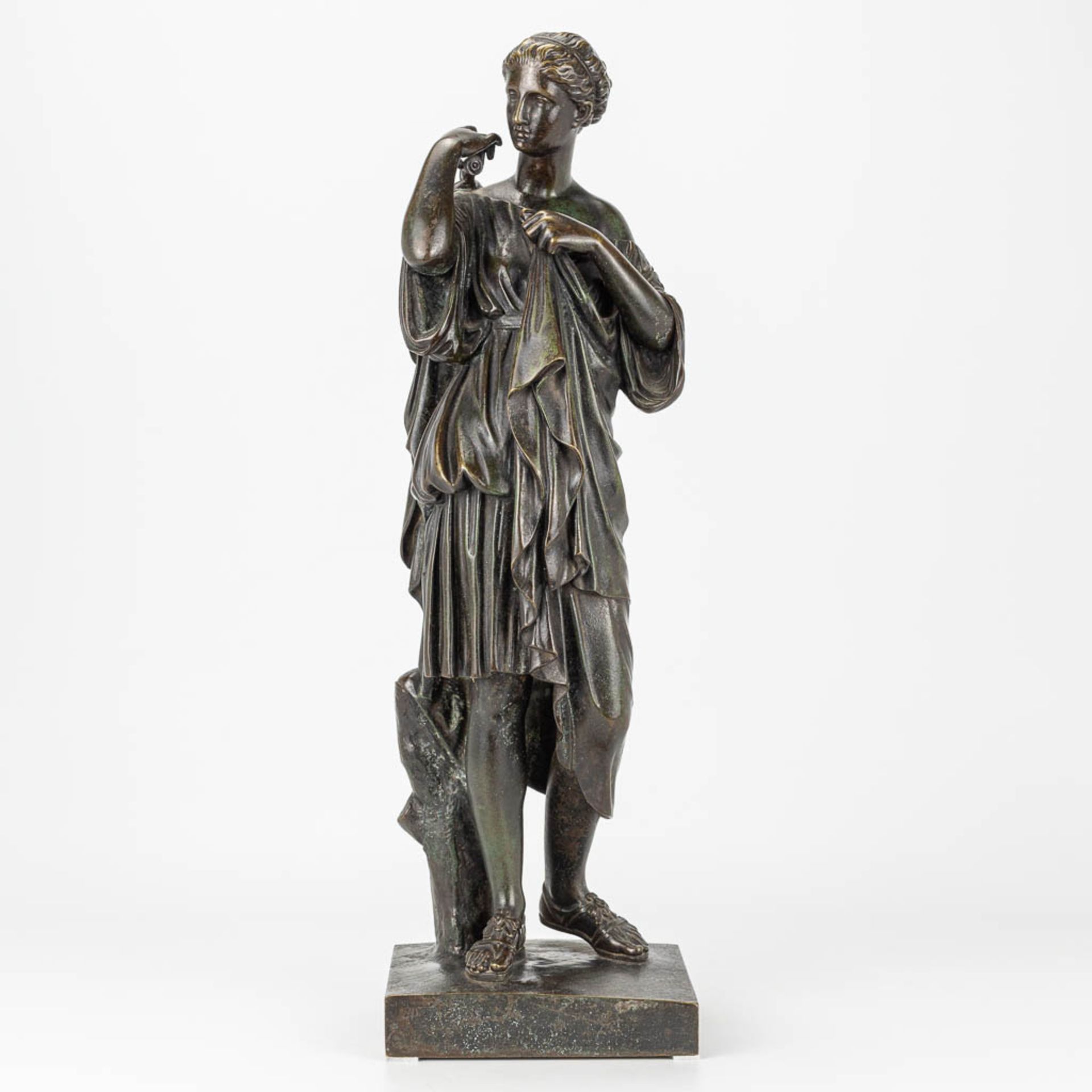 A bronze statue of Diana de Gabii and marked Gauthier& Cie. 19th century.  - Bild 5 aus 11