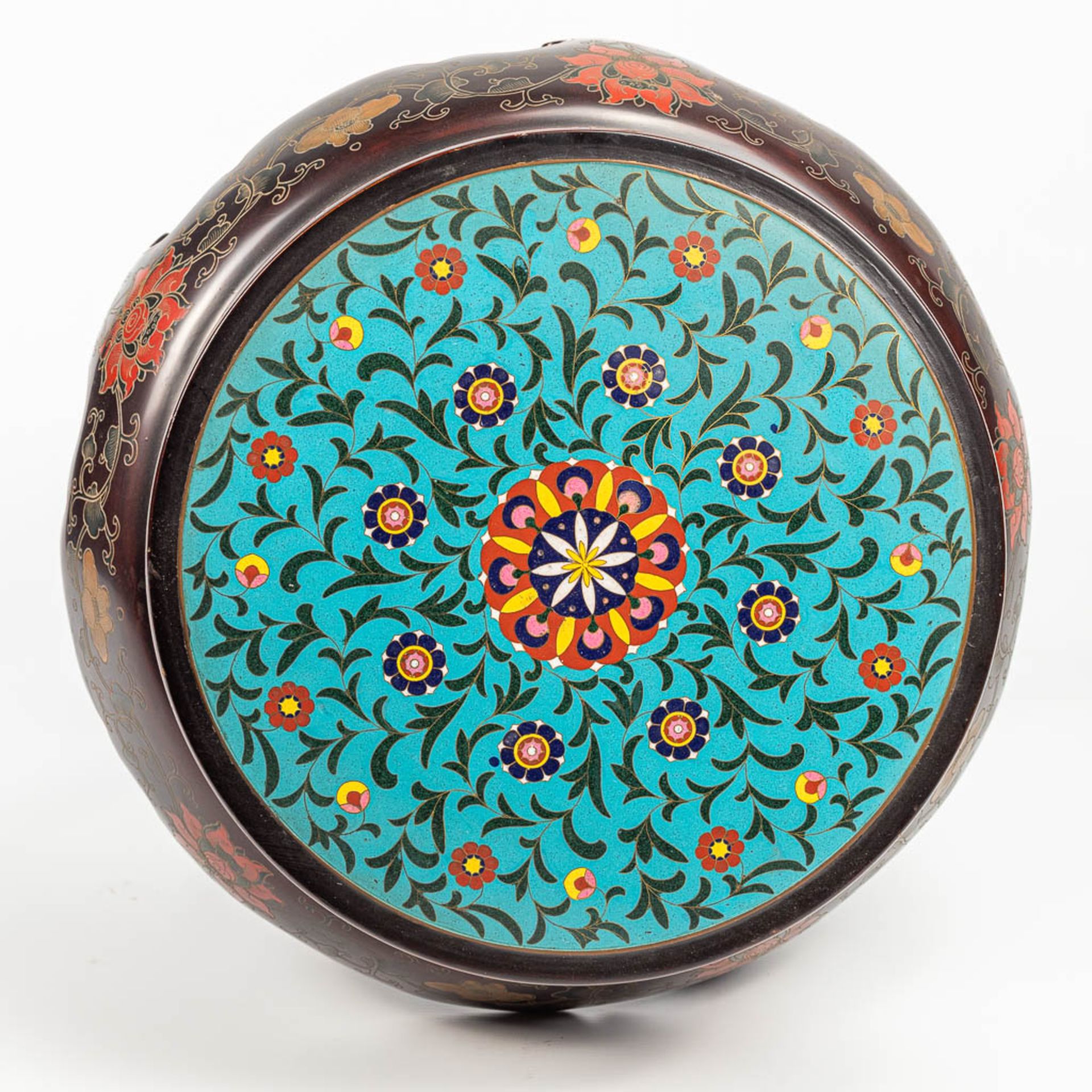 A side table decorated with flowers and finished with cloisonnŽ. - Image 9 of 10