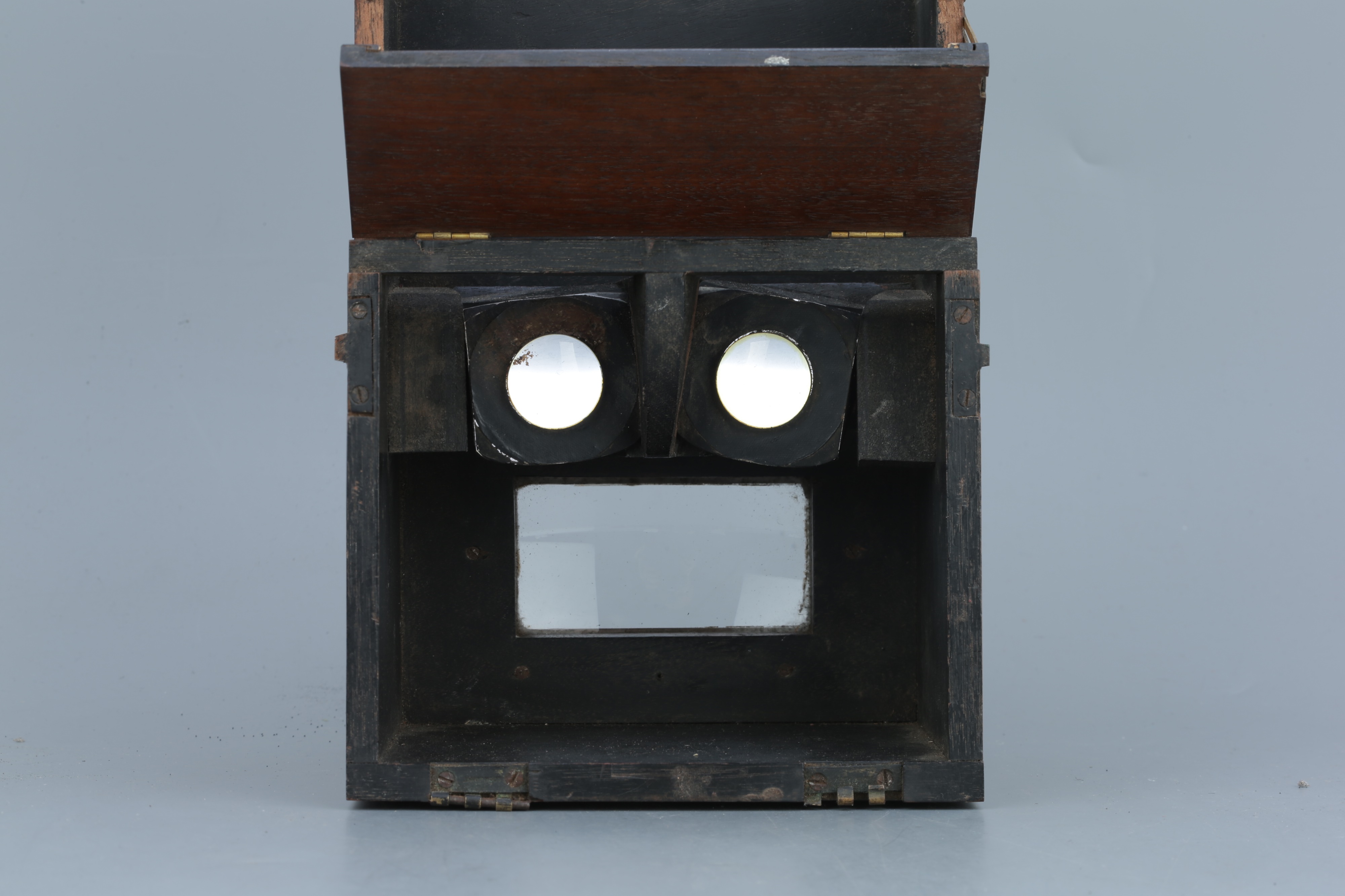 An Unusual Stereoscope / Stereo Viewer, - Image 4 of 6