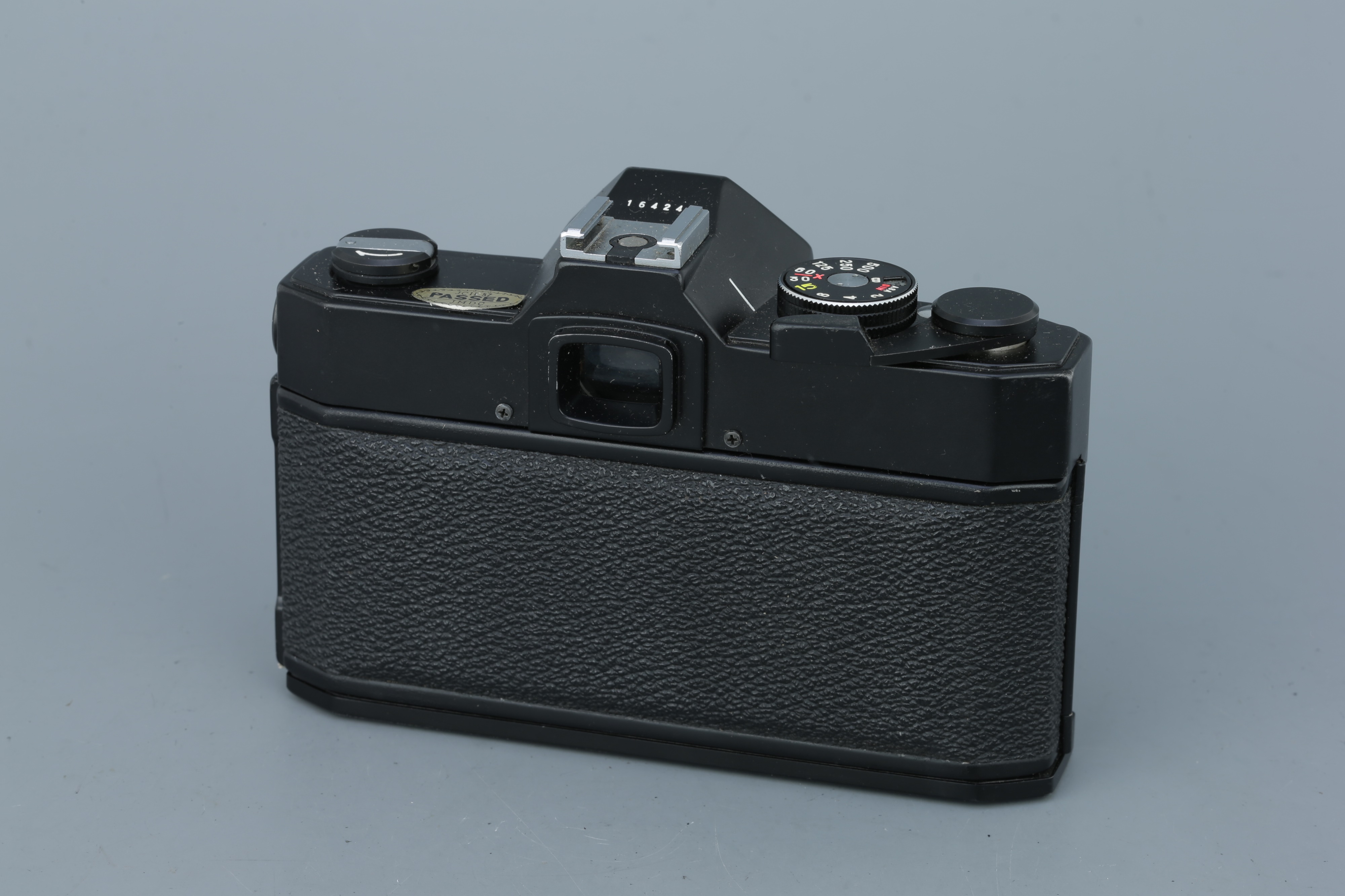 Three 35mm SLR Cameras - Image 6 of 7