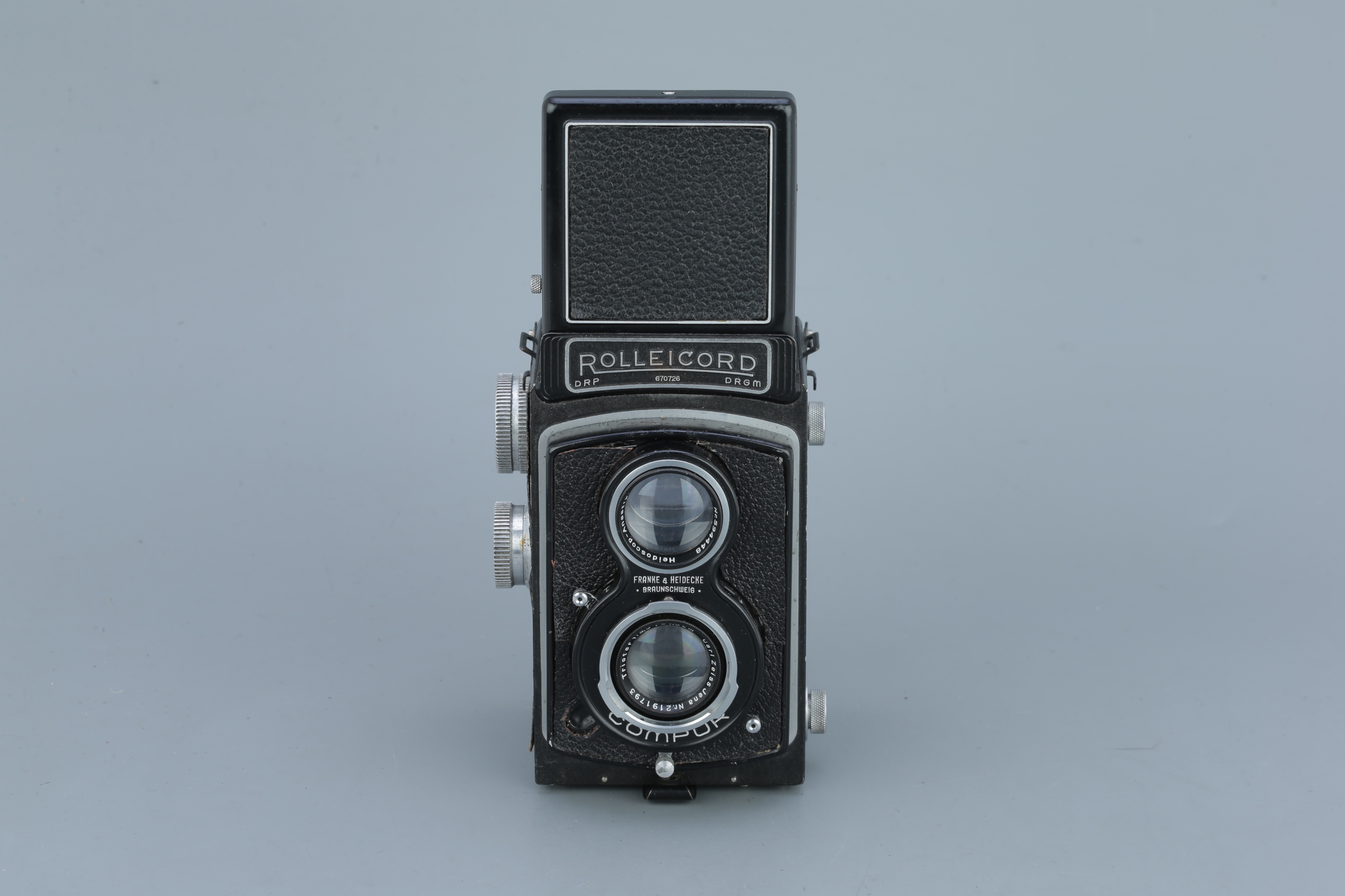 A Rollei Rolleicord II Type III TLR Camera, - Image 2 of 5