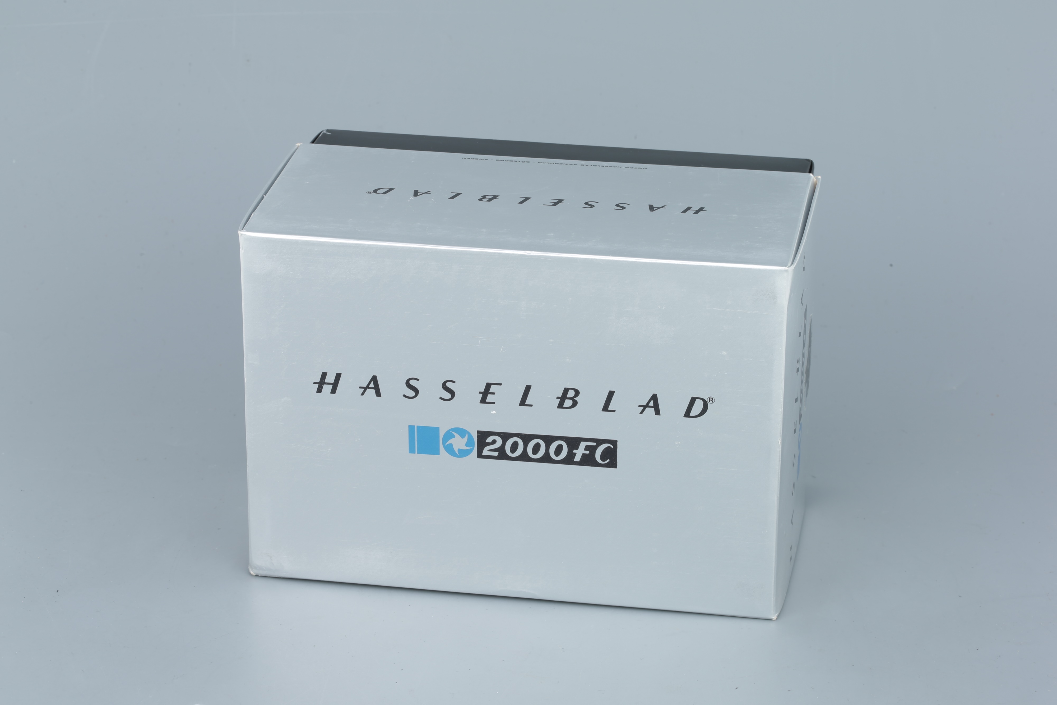 A HAsselblad 2000FC Empty Box, - Image 2 of 4