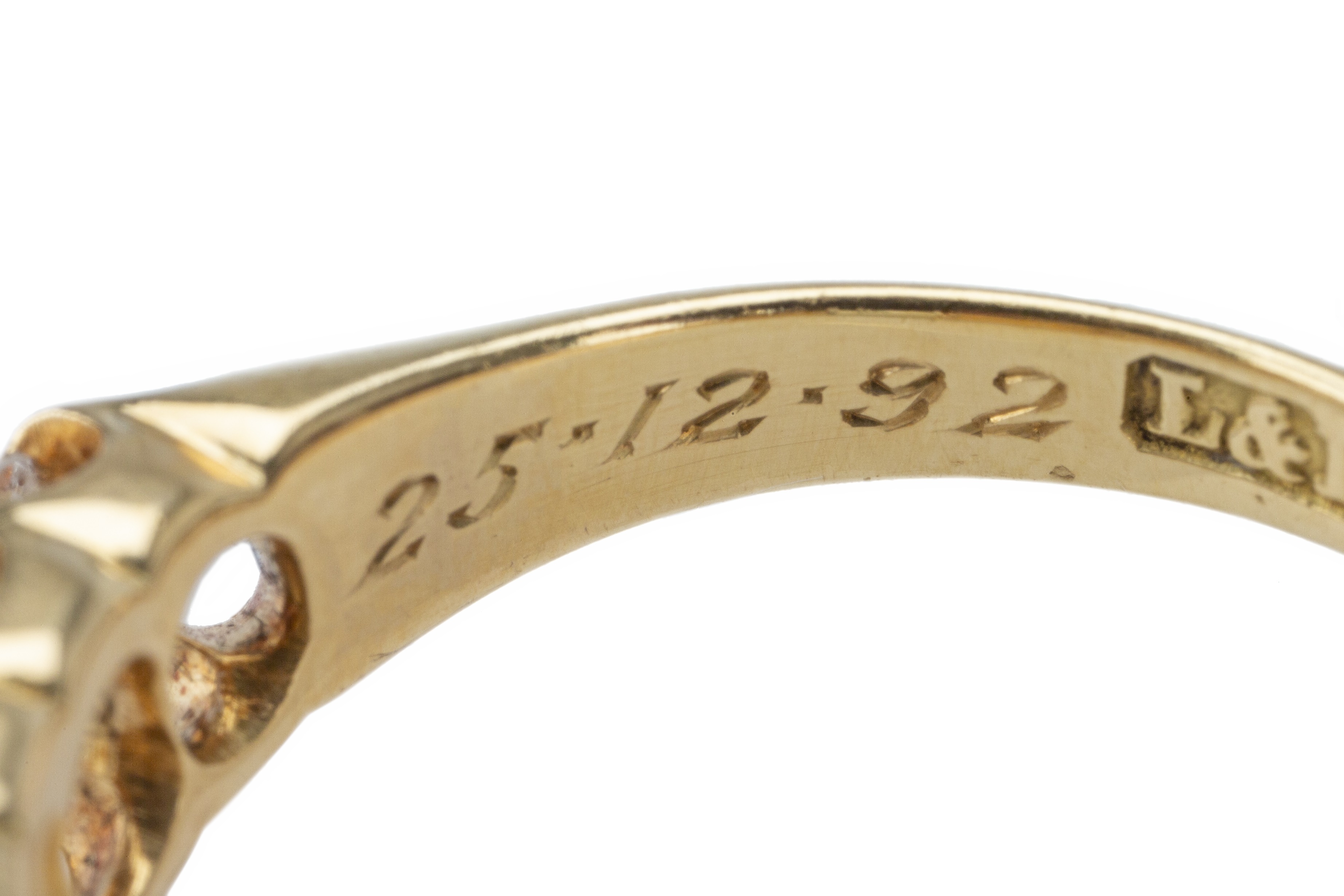 A Victorian 18 carat gold and diamond five stone ring. - Image 6 of 6