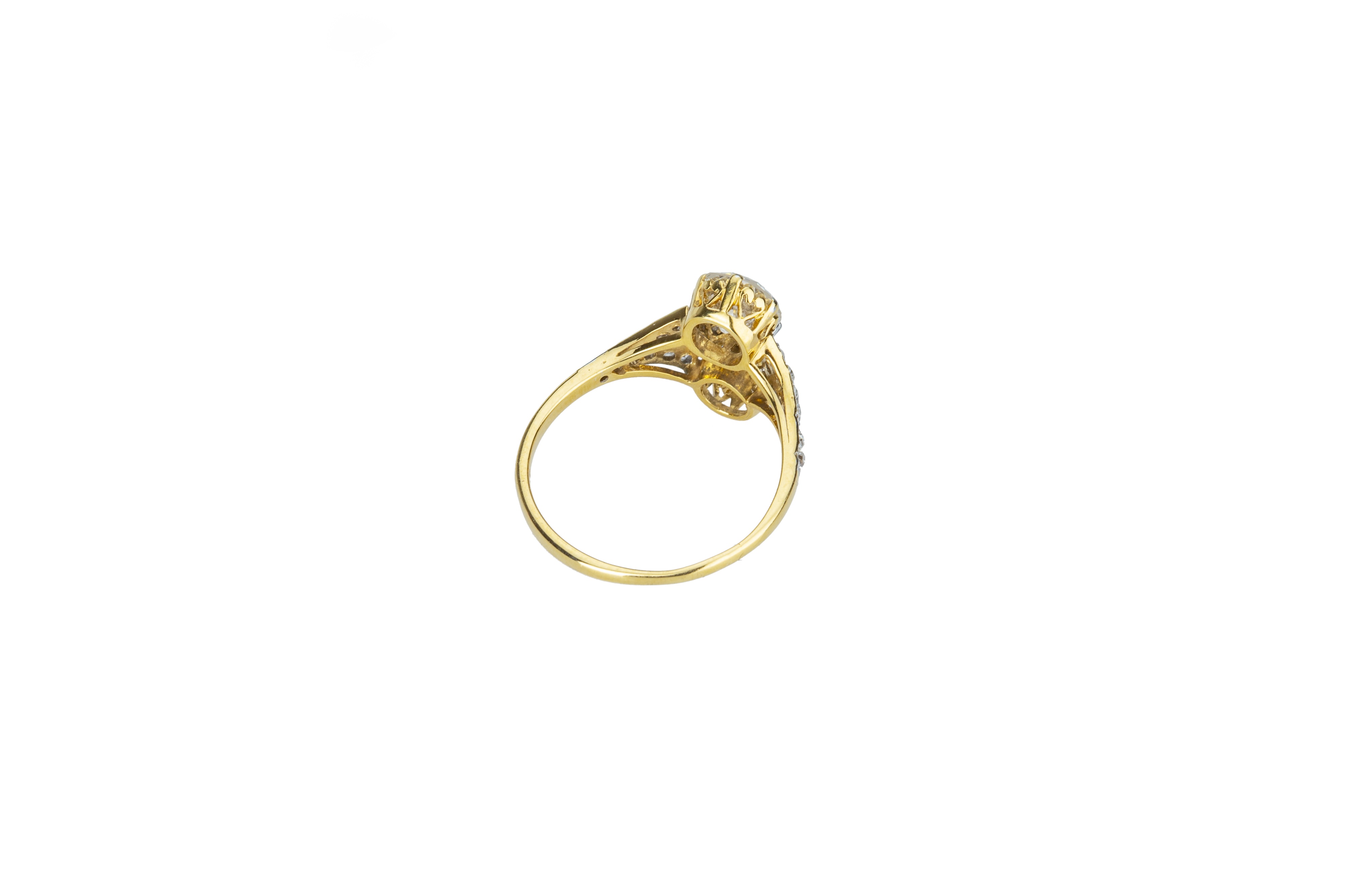 An elegant Art Deco two stone diamond ring. - Image 4 of 5