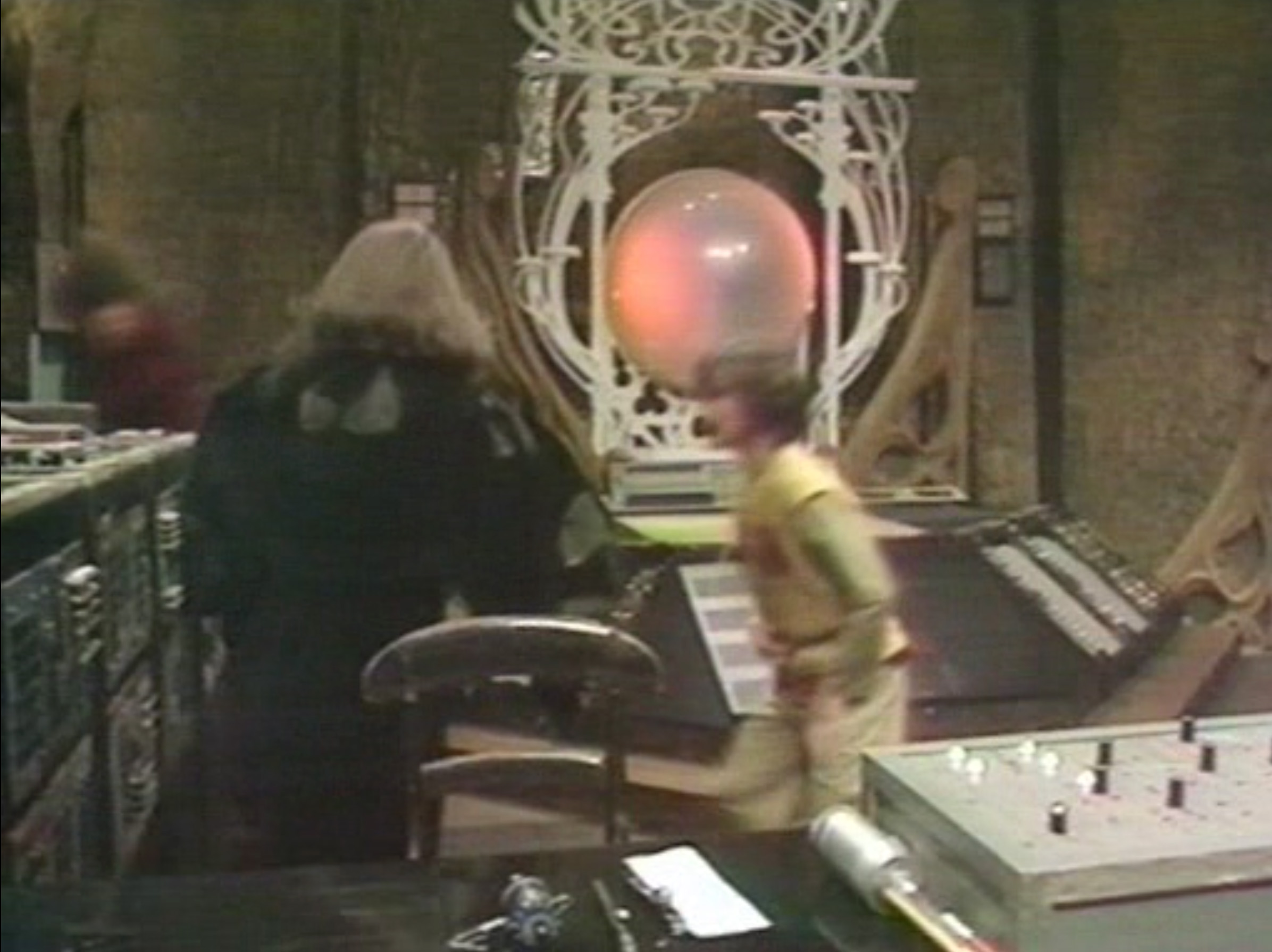 An Original Doctor Who Prop: A Tardis Control Dial, - Image 4 of 5