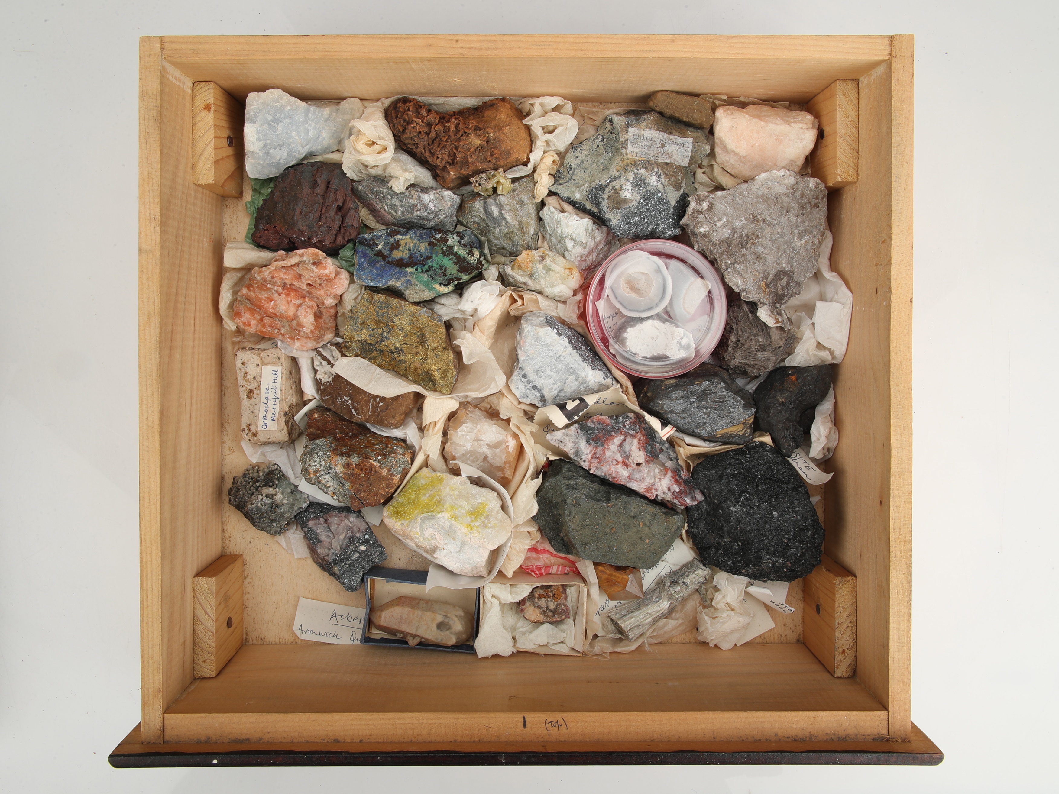 A Large Collectors Cabinet of Geological specimens & Minerals, - Image 14 of 16