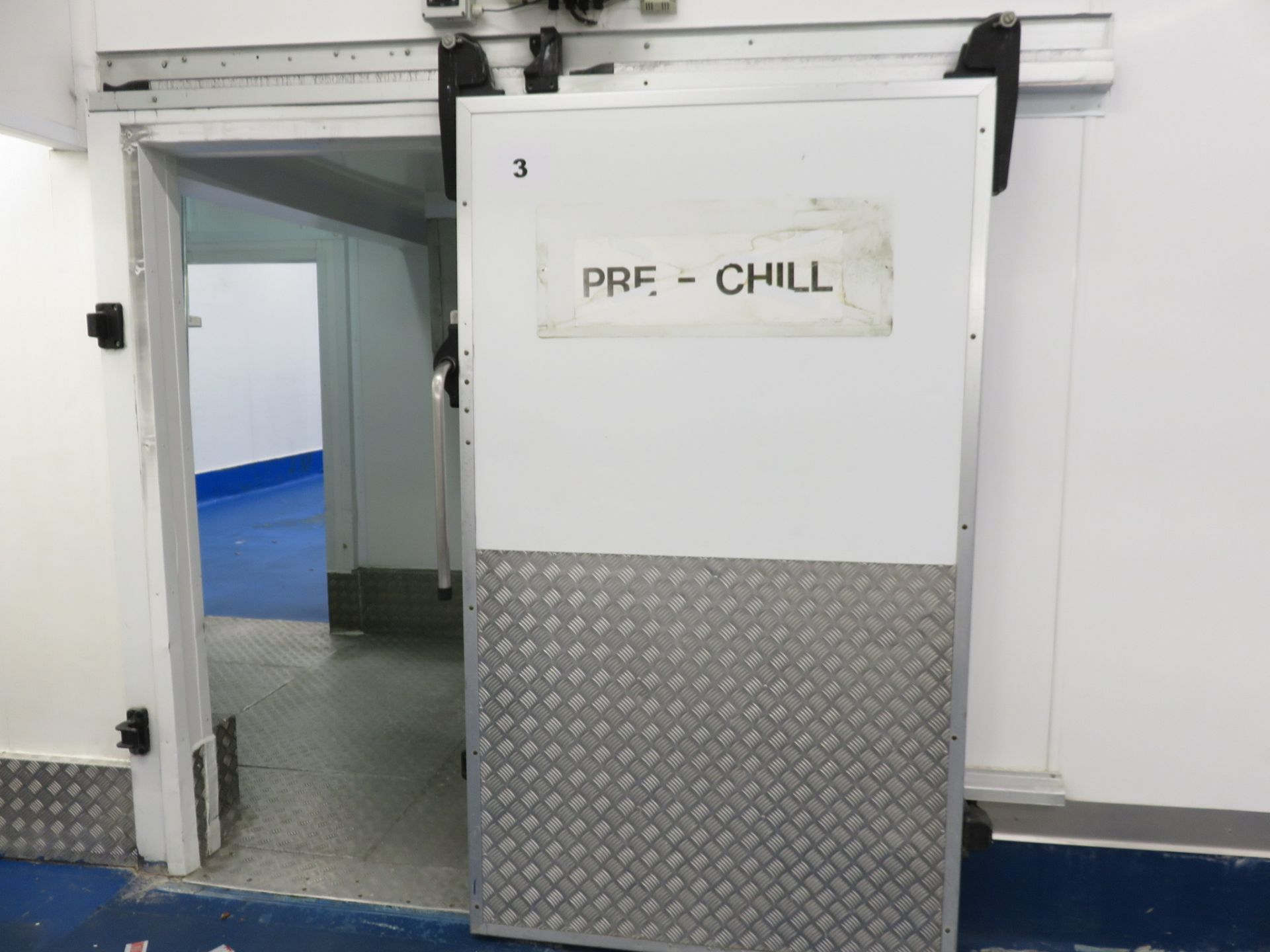 SLIDING DOOR FOR FRIDGE/CHILLER.