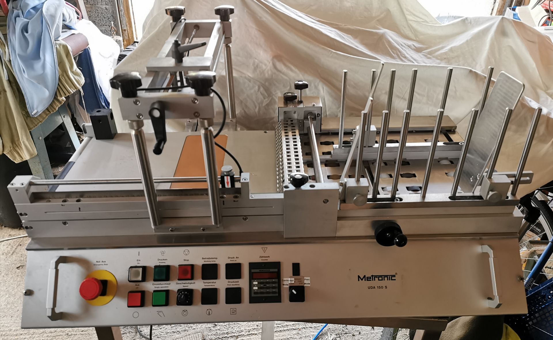 METRONIC SLEEVING MACHINE