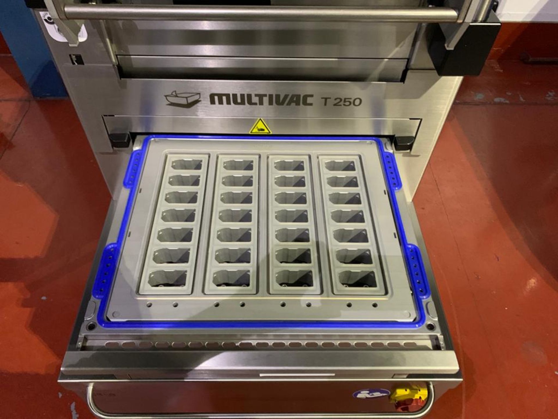 MULTIVAC T250 TRAY SEALER. - Image 5 of 5