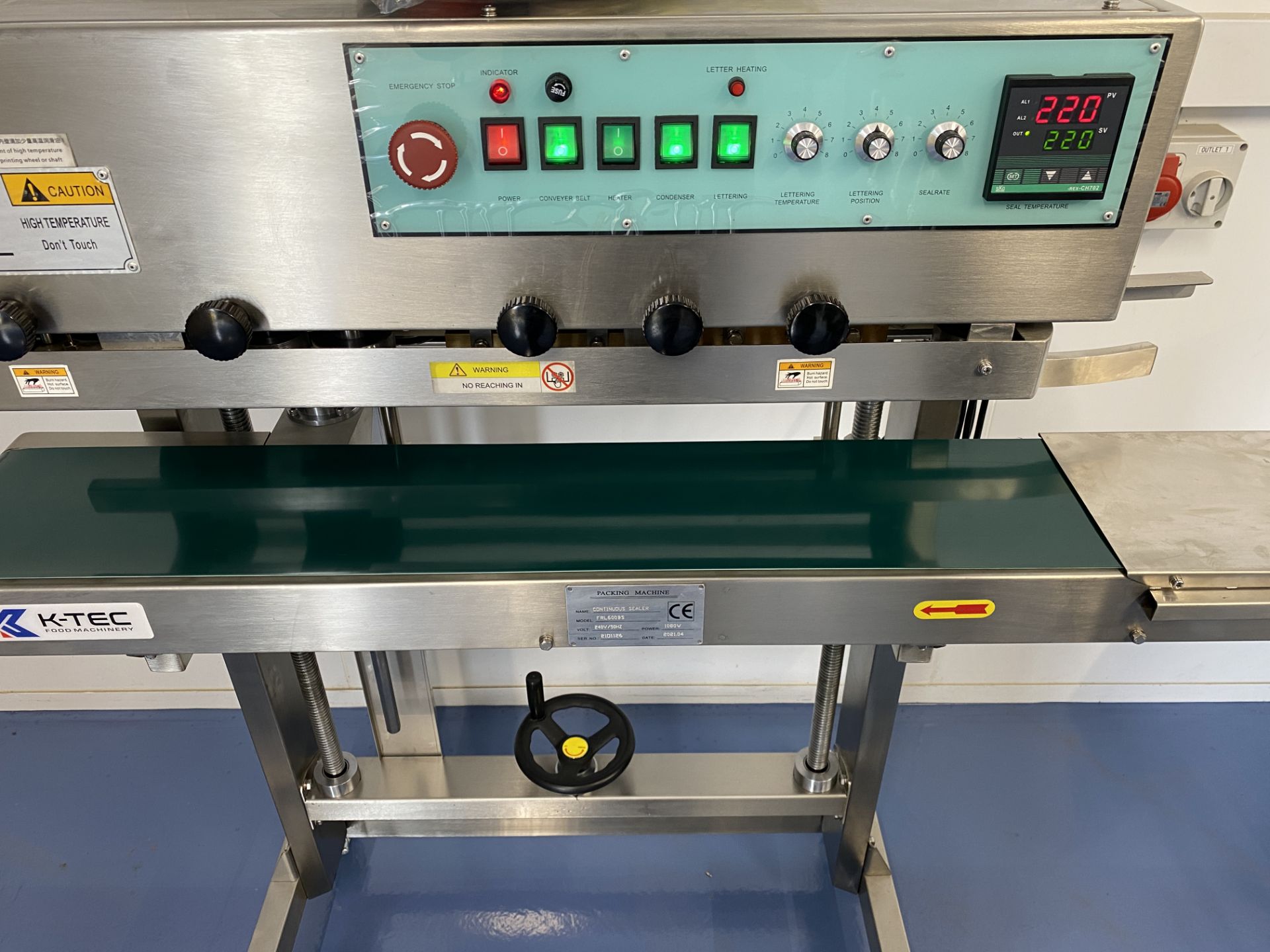 BRAND NEW CONTINUOUS BAG SEALER. - Image 7 of 10