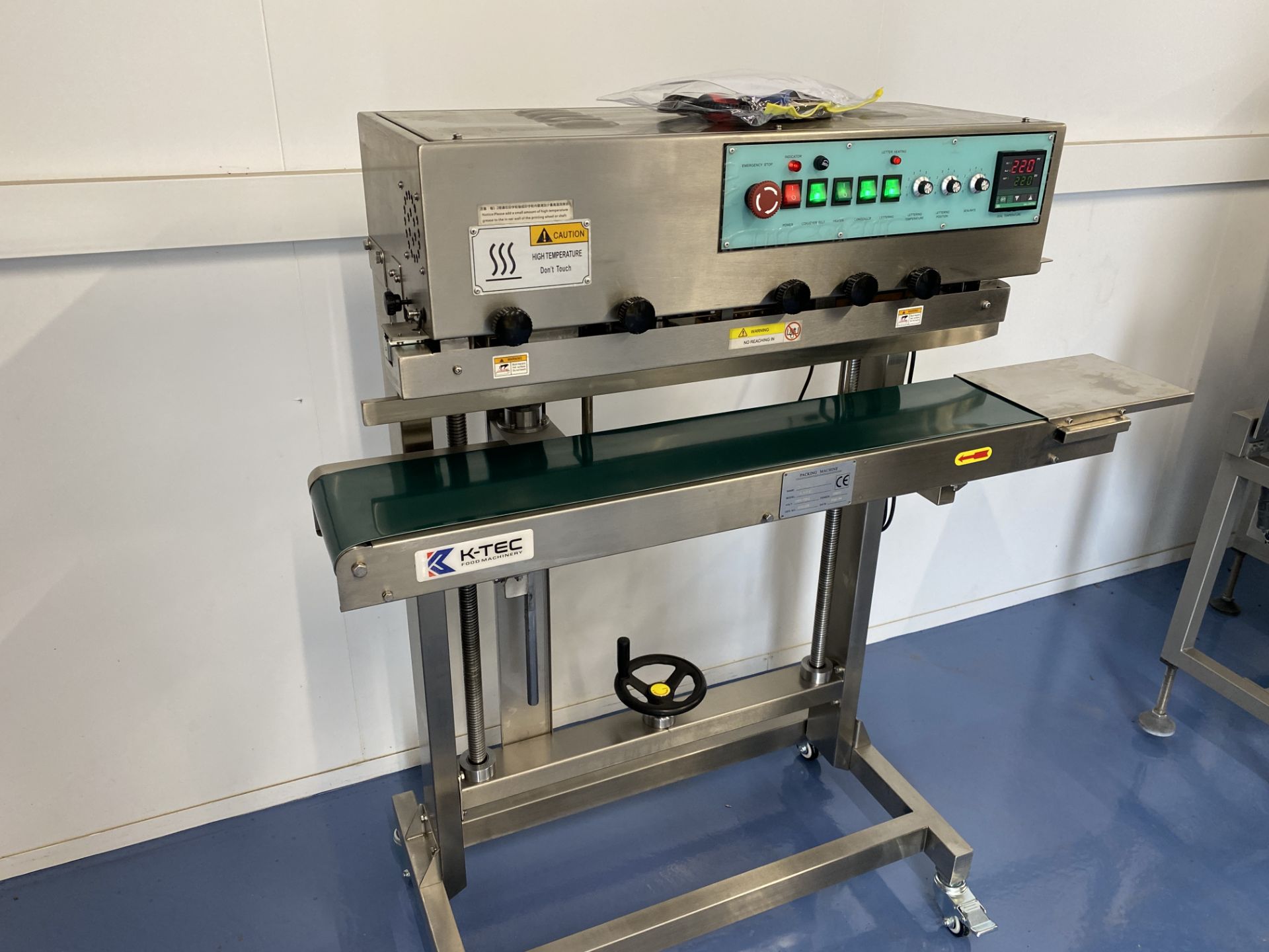 BRAND NEW CONTINUOUS BAG SEALER. - Image 2 of 10