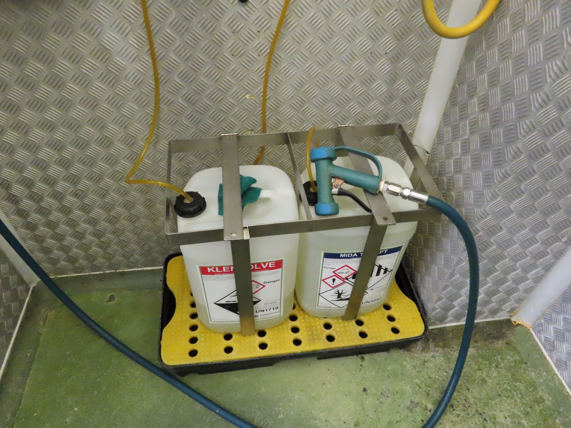 CHEMICAL DOSING UNIT. - Image 3 of 3