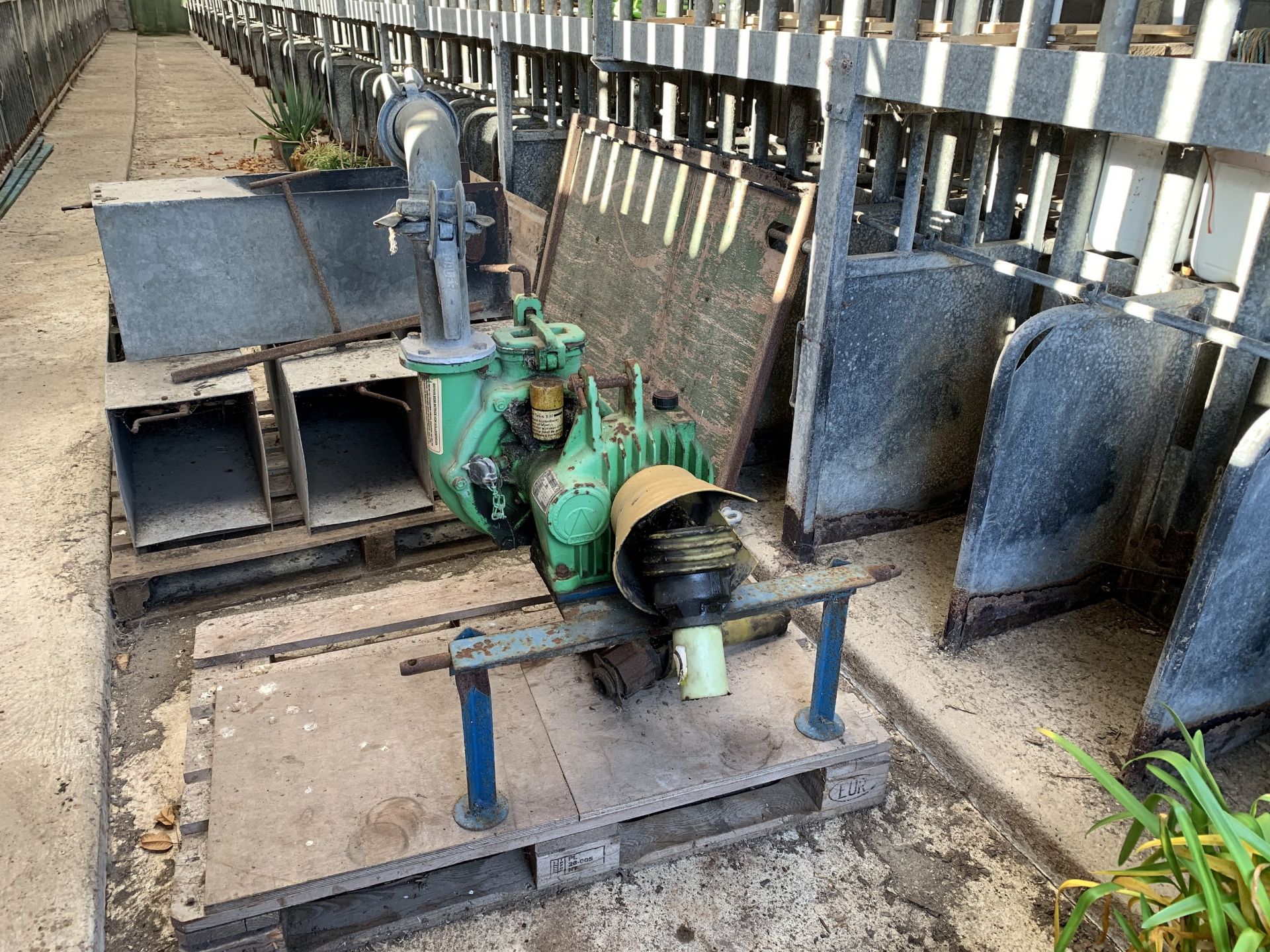 1998 Bauer PTO slurry pump & lagoon attachment