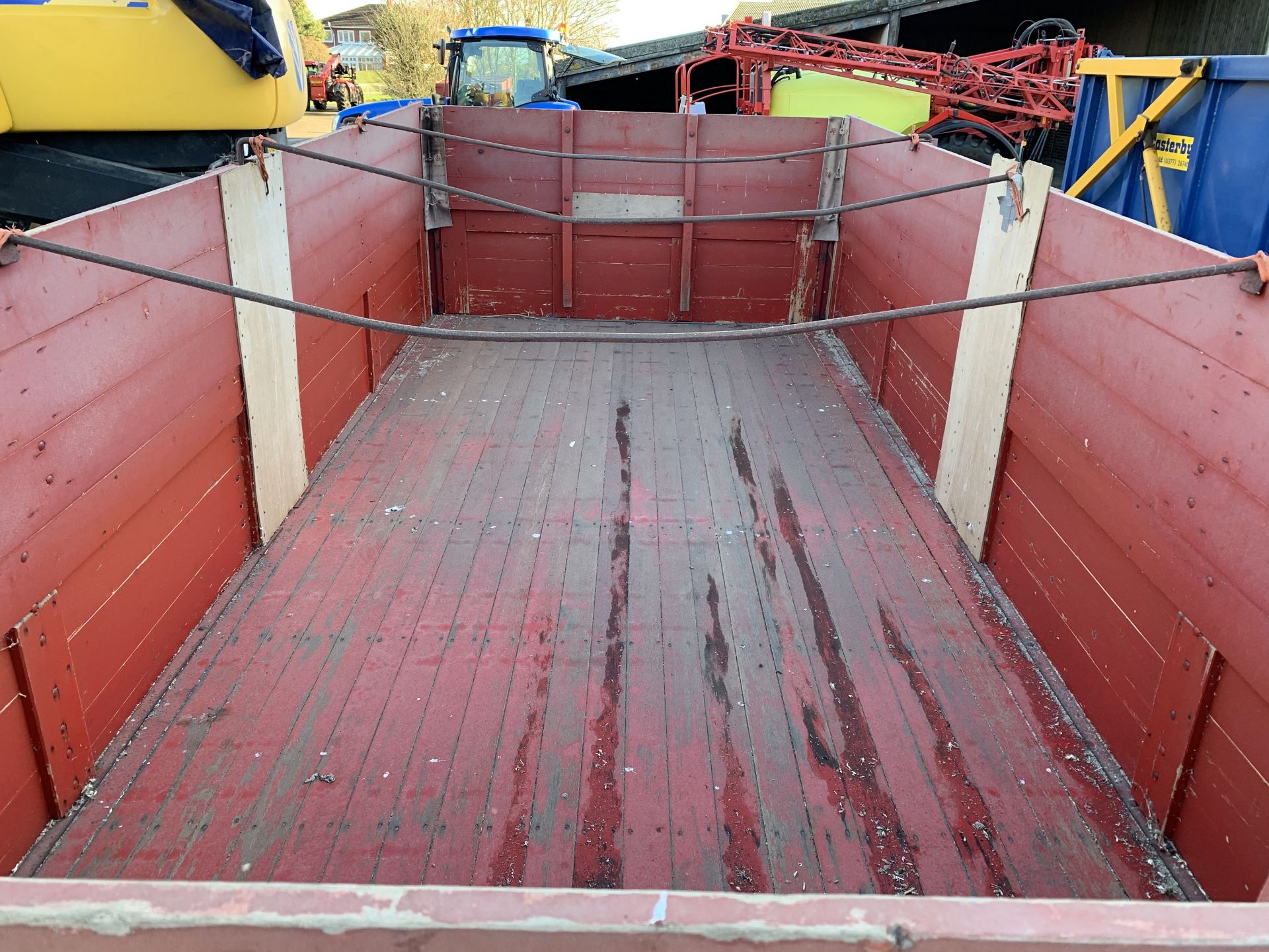 1978 Tye 8 ton twin axle grain trailer with drop sides and extensions - Image 2 of 5