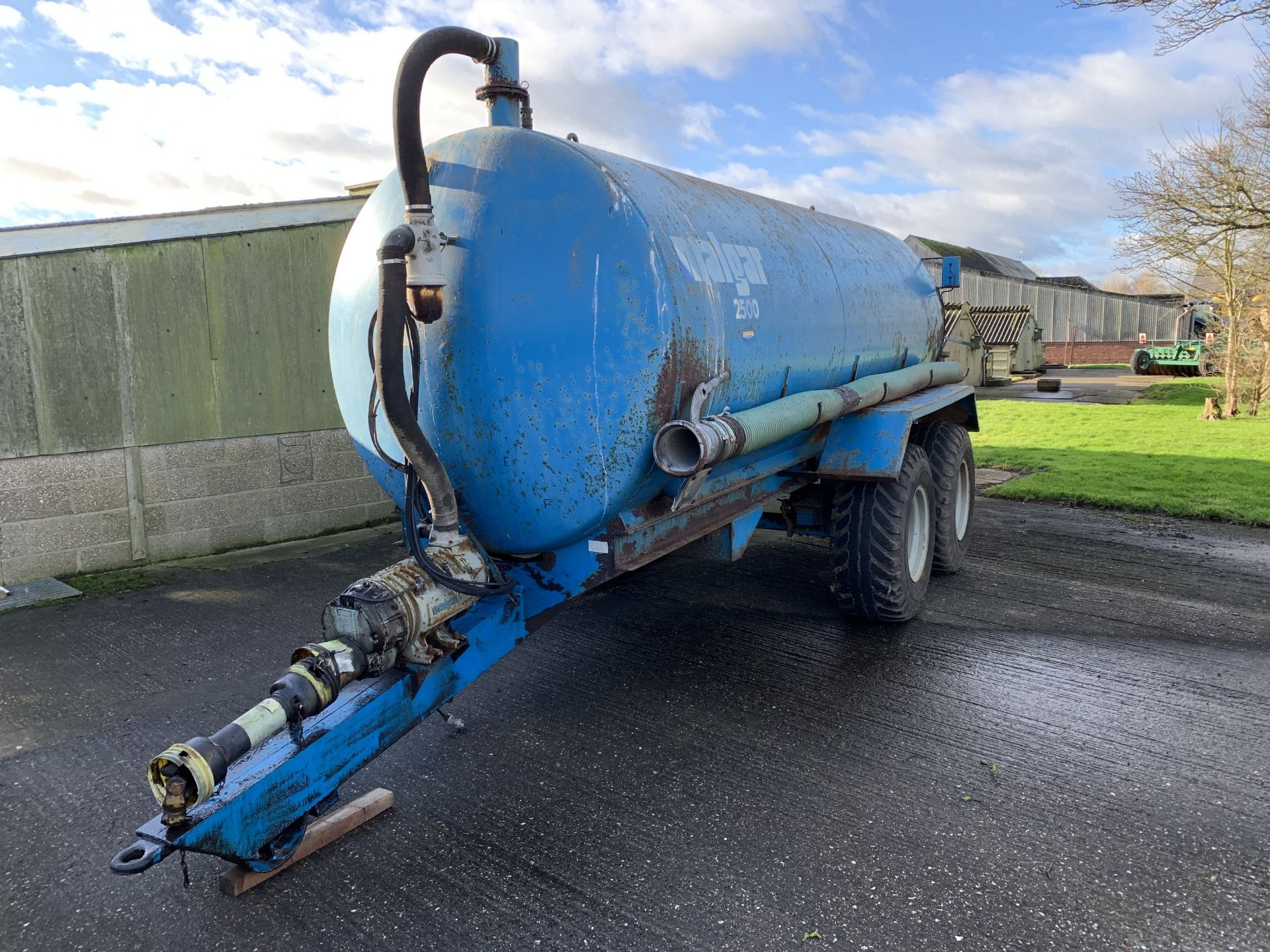 Malgar 2500 twin axle slurry tanker