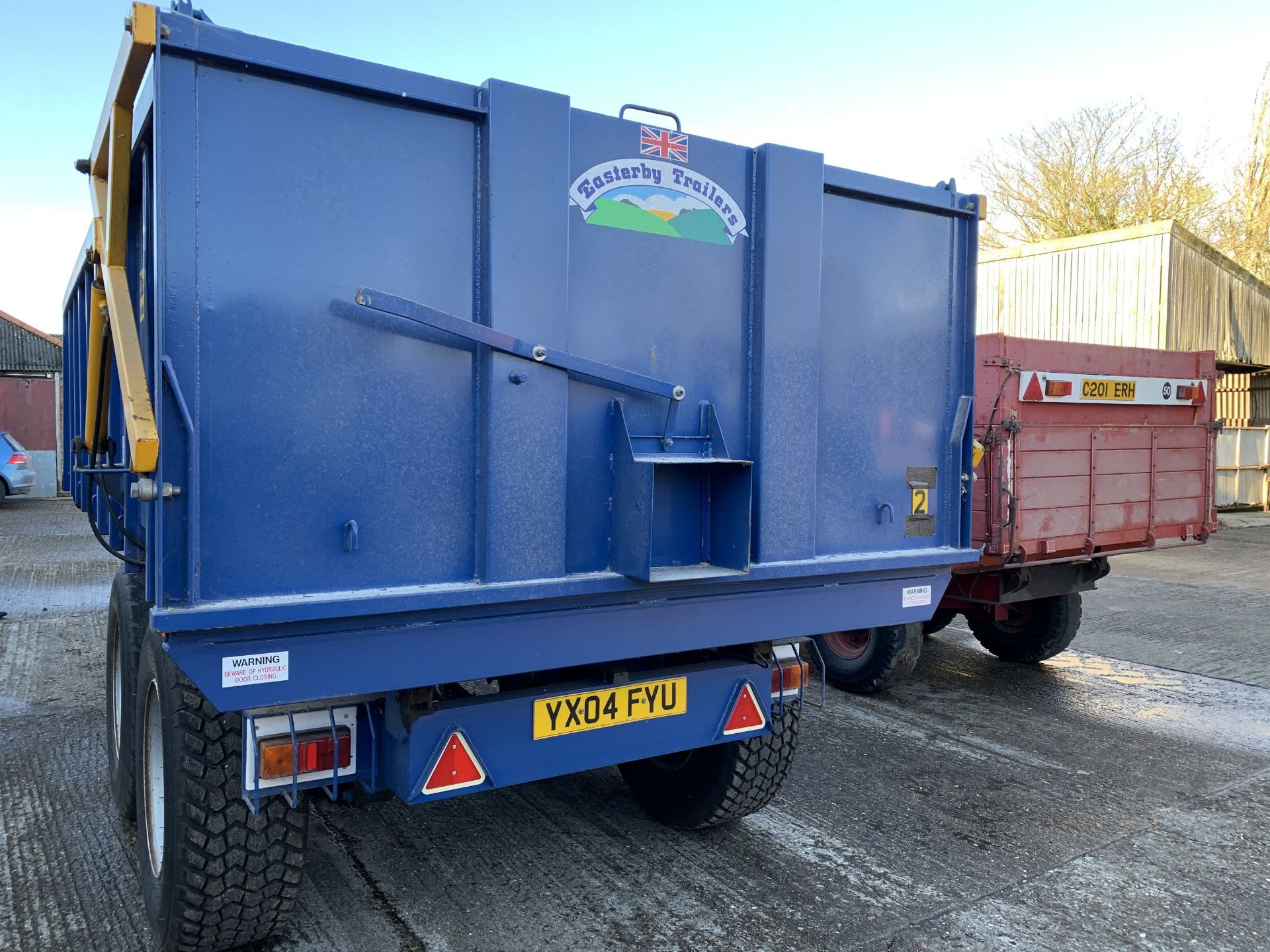 2004 Easterby twin axle 12 ton trailer, hydraulic hetch and sprung drawbar - Image 5 of 5