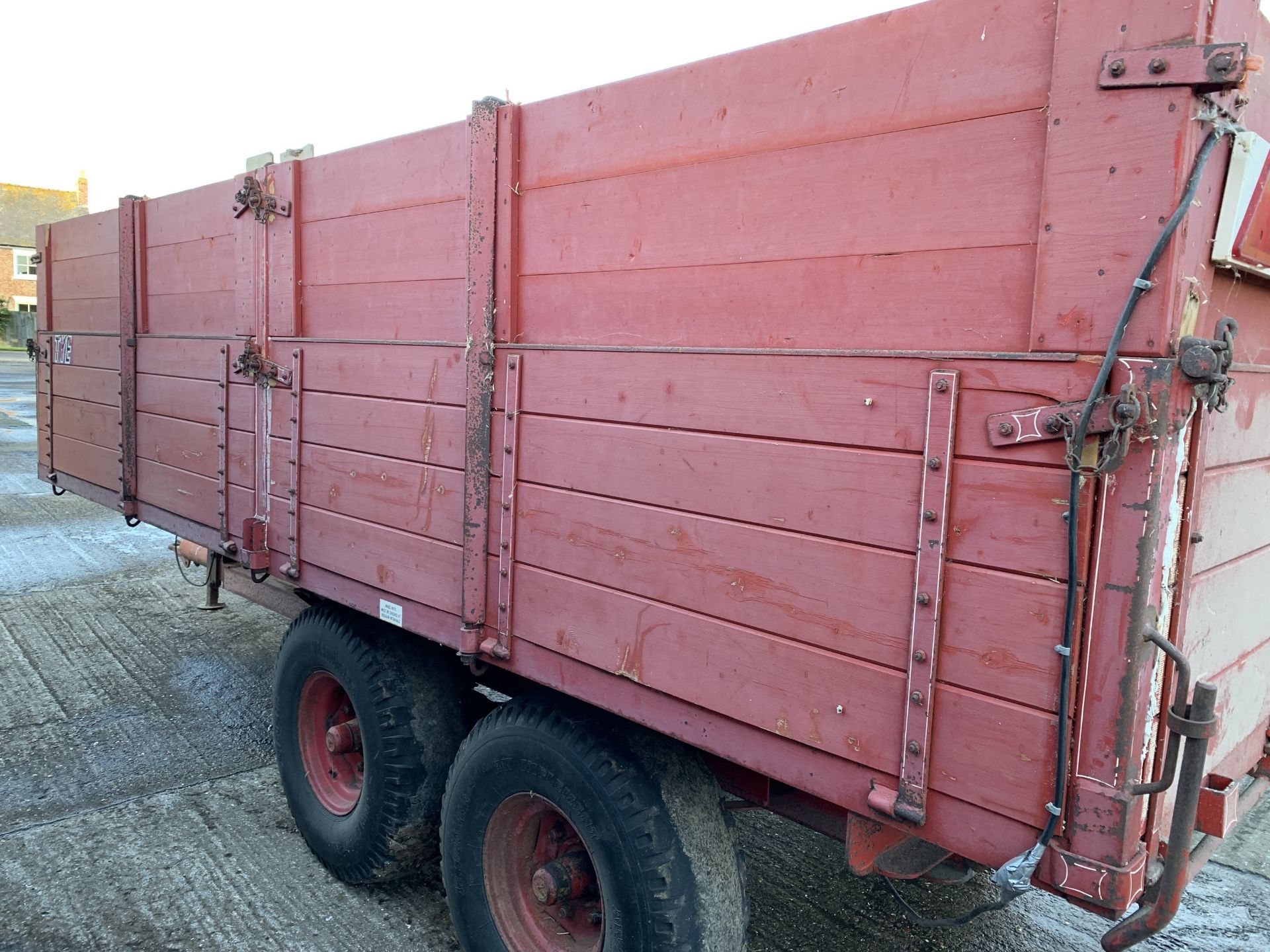 1978 Tye 8 ton twin axle grain trailer with drop sides and extensions - Image 3 of 5