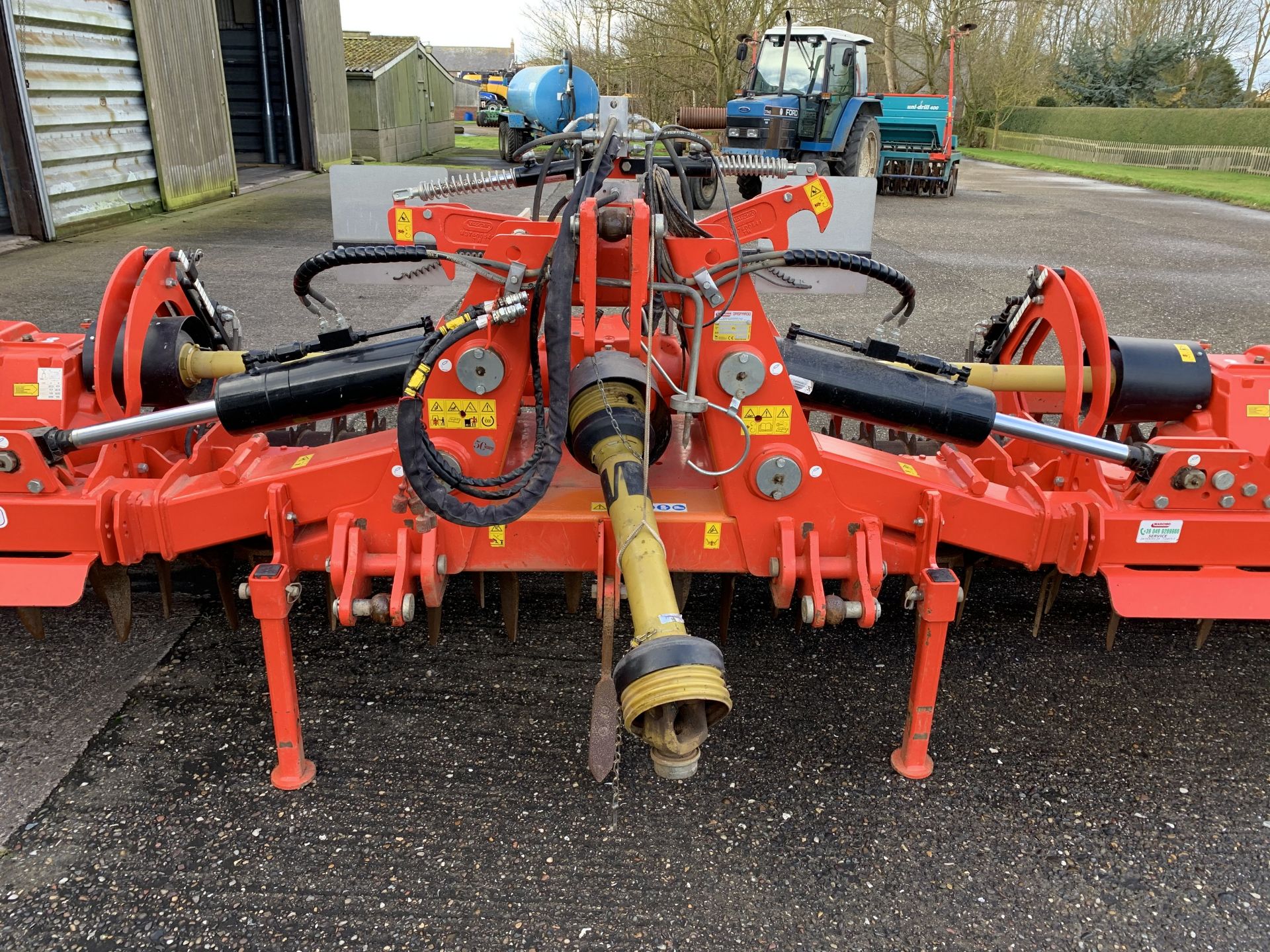 2014 Maschio Aquila Rapido 6m folding power harrow and spare tines - Image 5 of 5