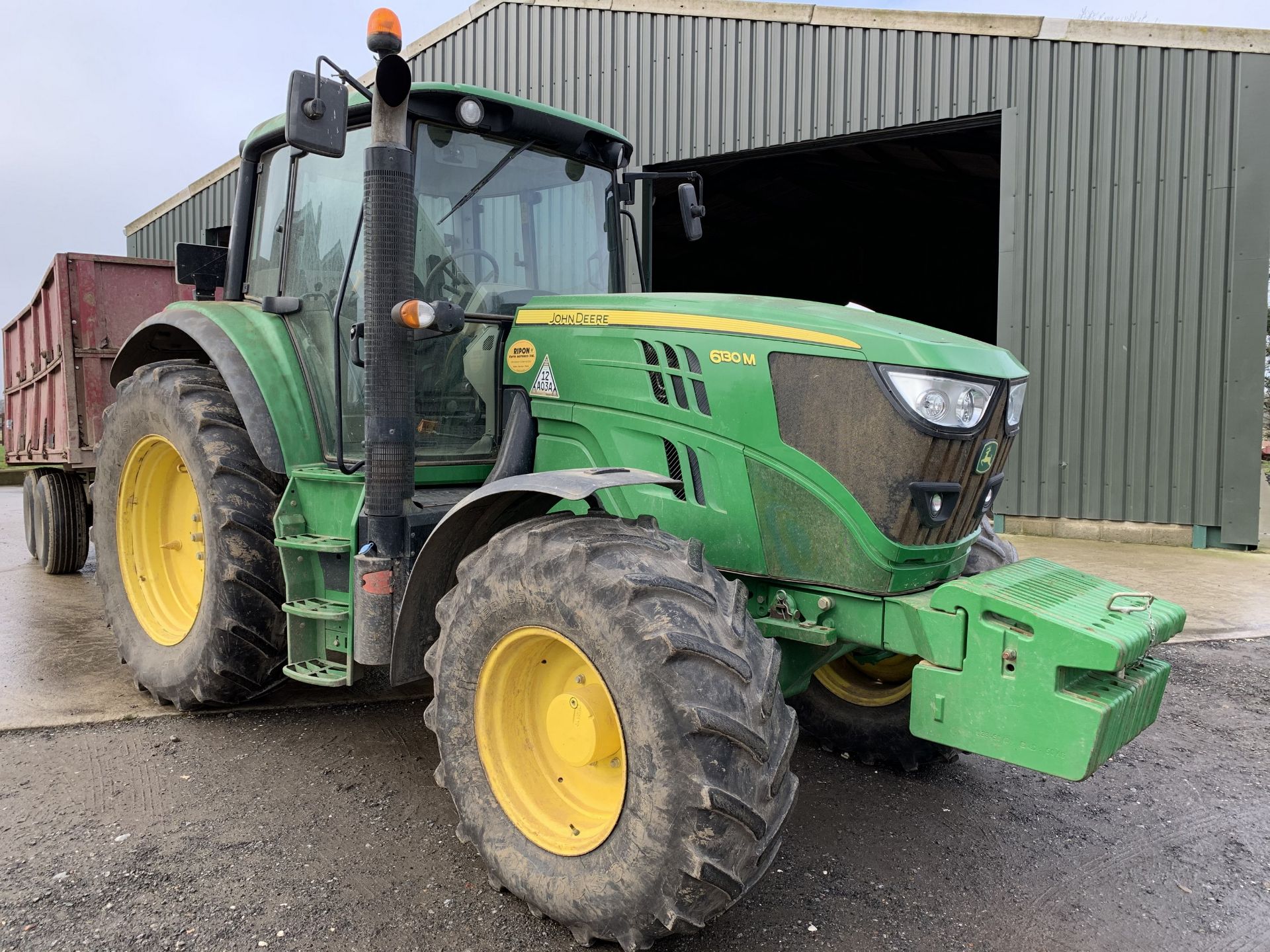 2016 John Deere 6130M tractor, YK16 ZKX, 2645 hours, 18x50kg wafer weights, 420/85R24 front & 460/ - Image 9 of 9