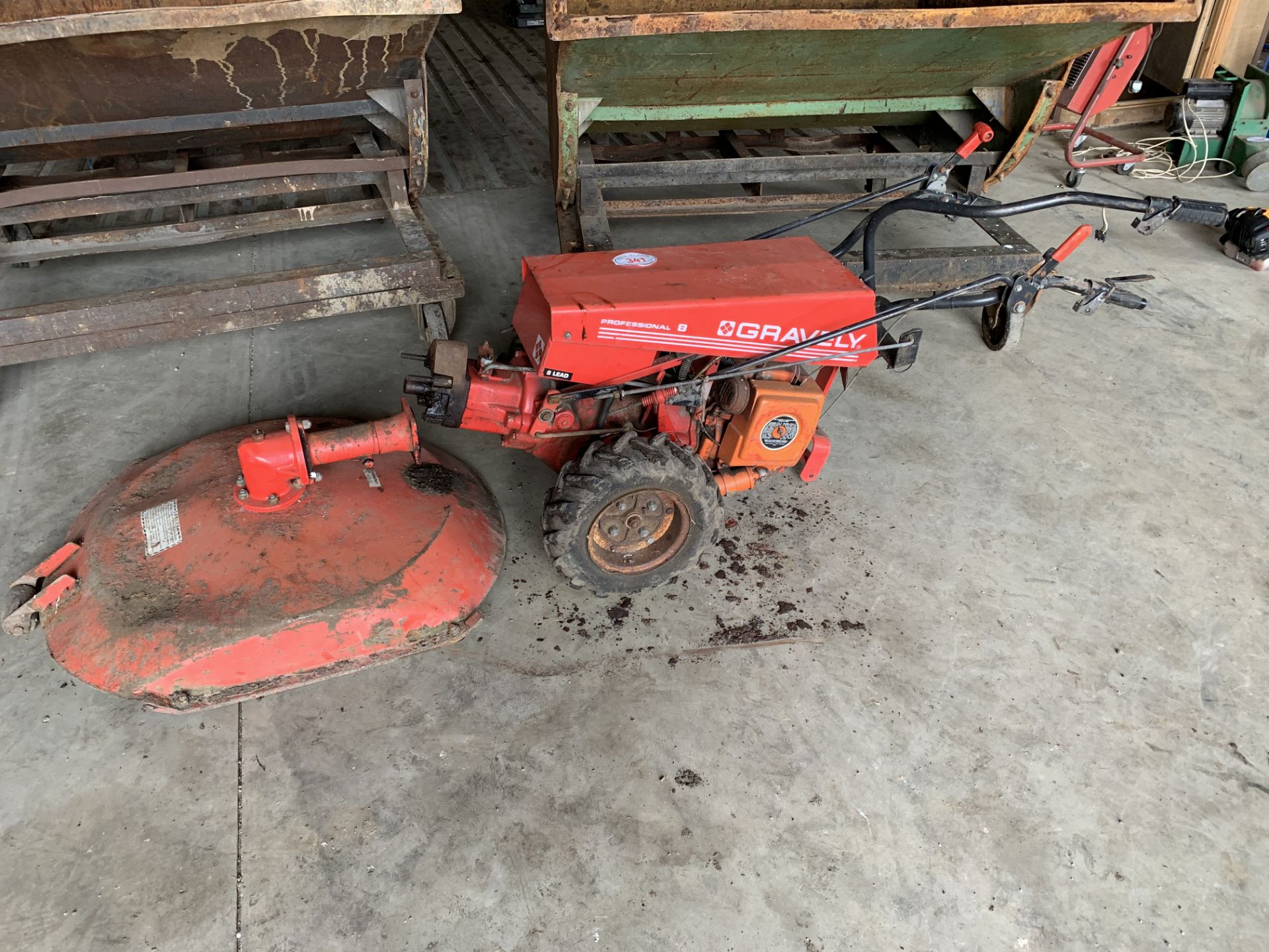 Gravely Professional 8 petrol outfront flail mower NO VAT