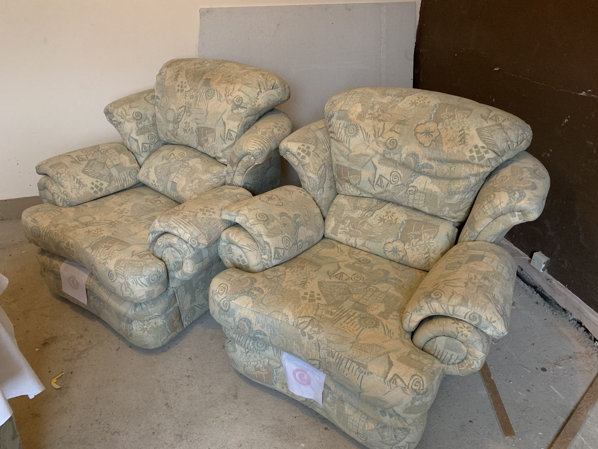 G Plan 3 seat sofa & 2 arm chairs NO VAT - Image 3 of 3