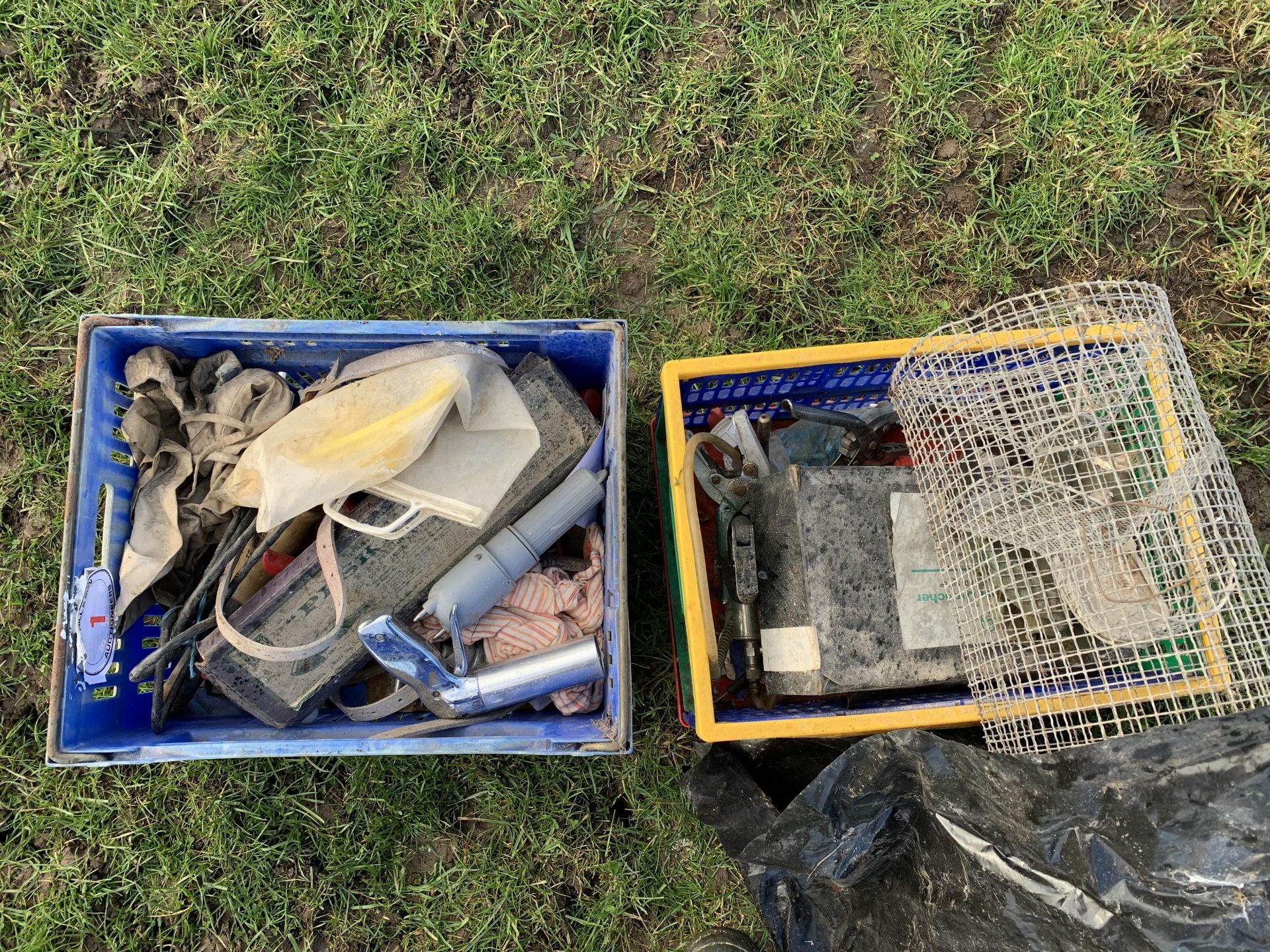 2 boxes livestock requisites & rat trap